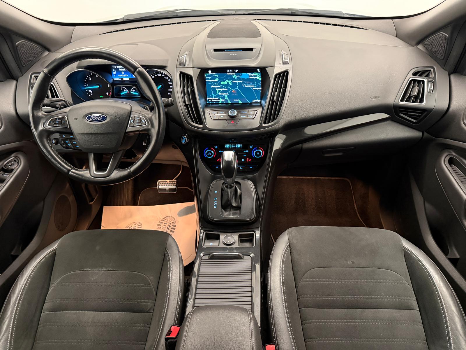 FORD Kuga 2.0 TDCi ST Line 4WD PowerShift-image-13