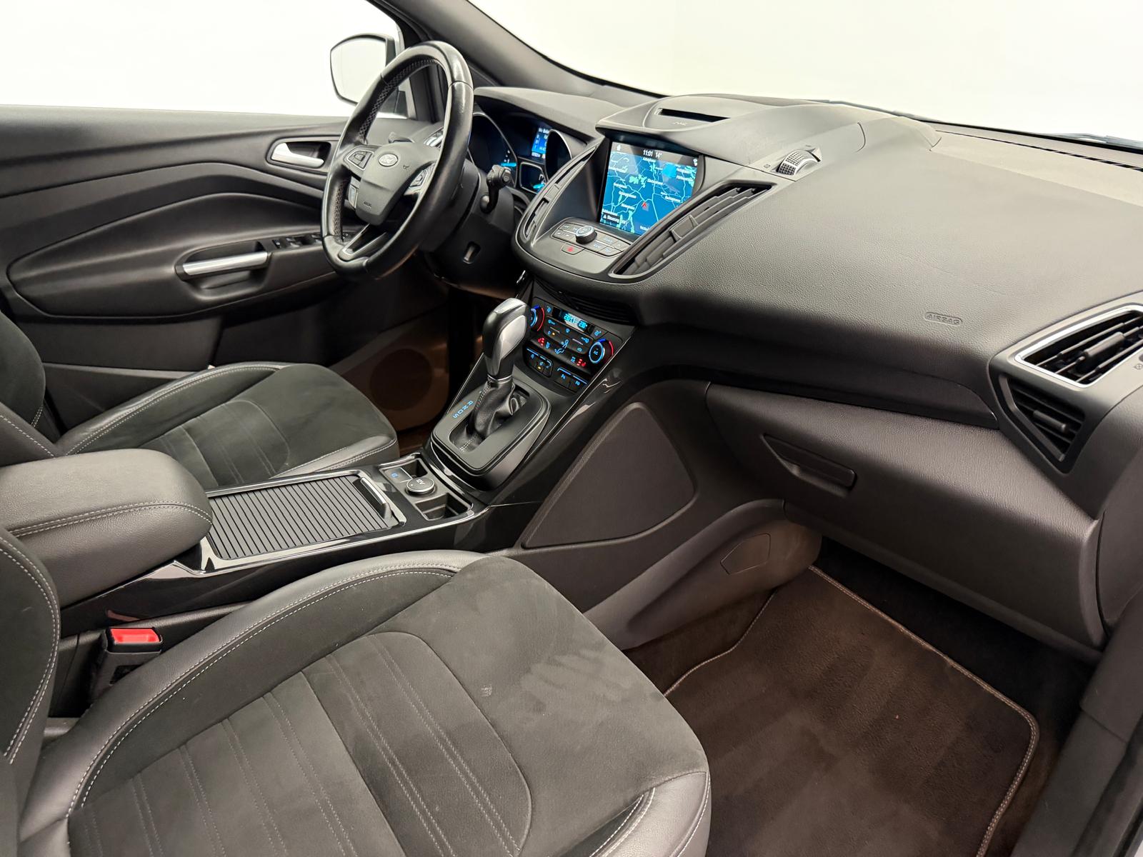 FORD Kuga 2.0 TDCi ST Line 4WD PowerShift-image-11