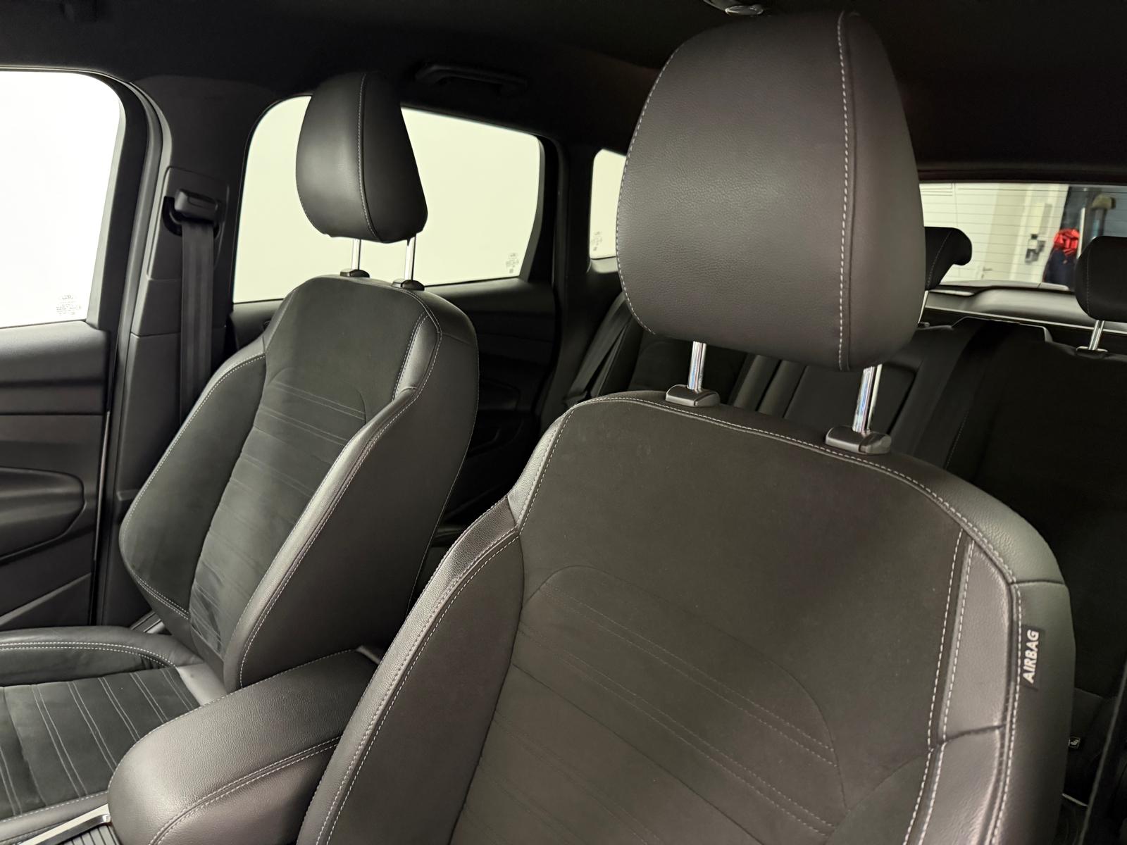 FORD Kuga 2.0 TDCi ST Line 4WD PowerShift-image-14