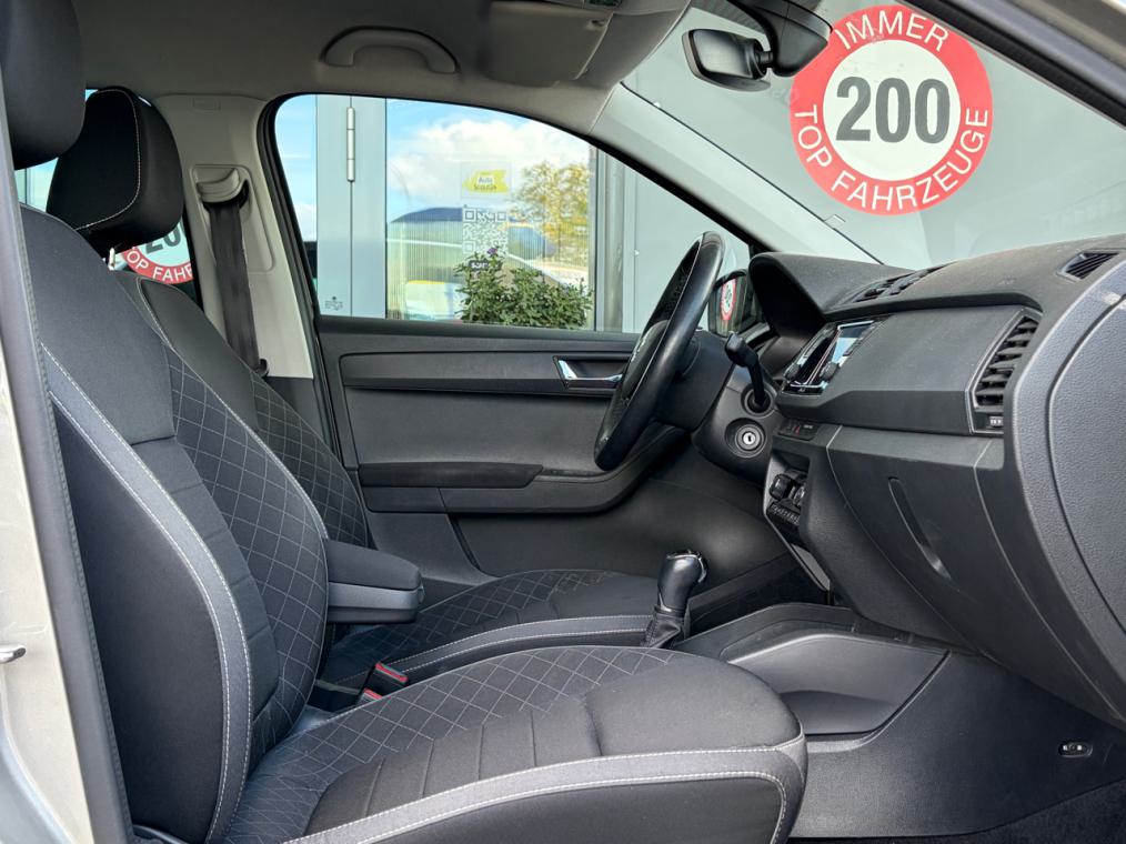 SKODA Fabia 1.0 TSI Ambition DSG-image-5