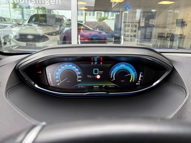 PEUGEOT 3008 300e Hybrid4 GT Pack EAT8-image-13