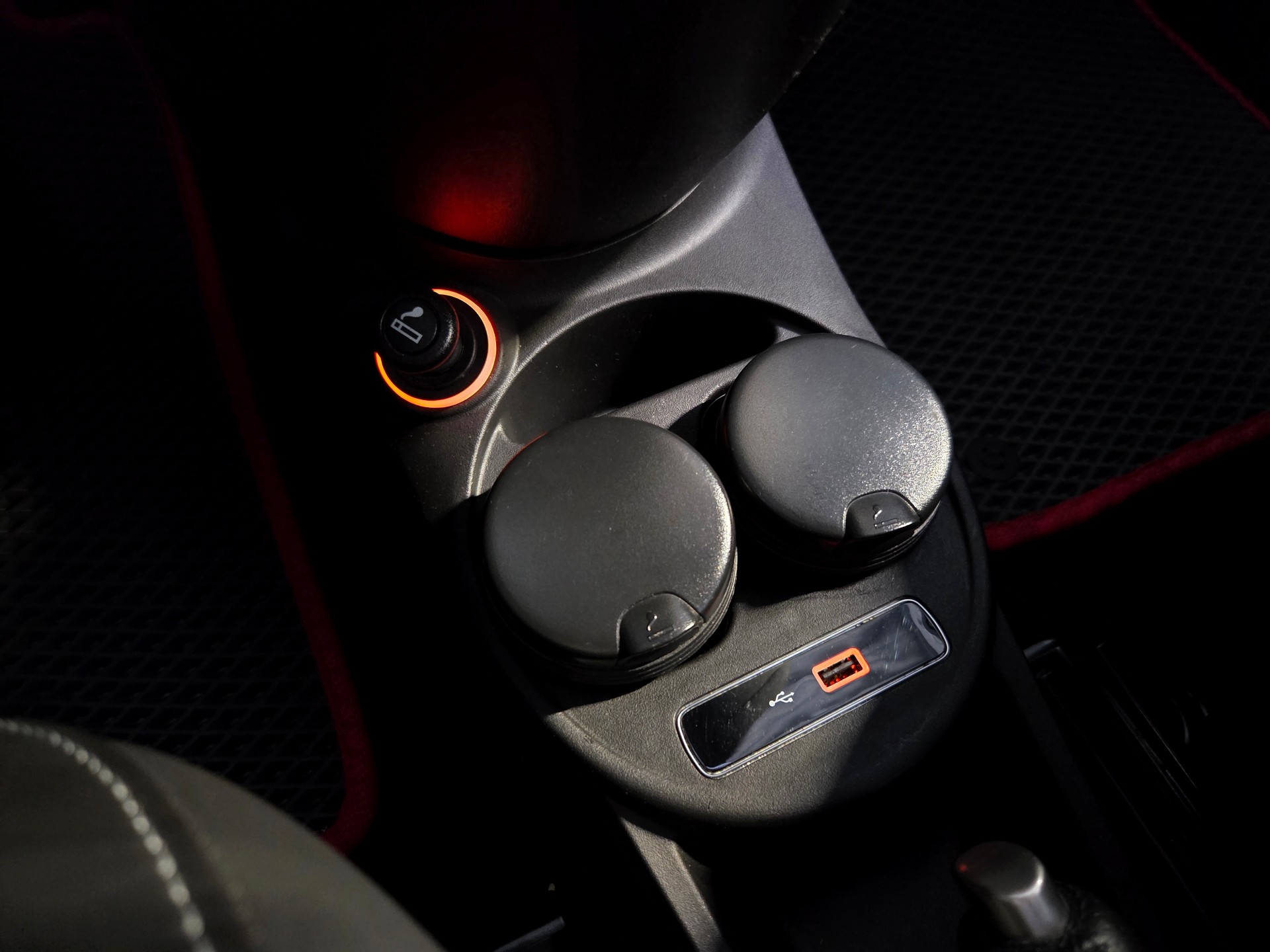 FIAT 595 Abarth 1.4 T-Jet 180 Competizione-image-15