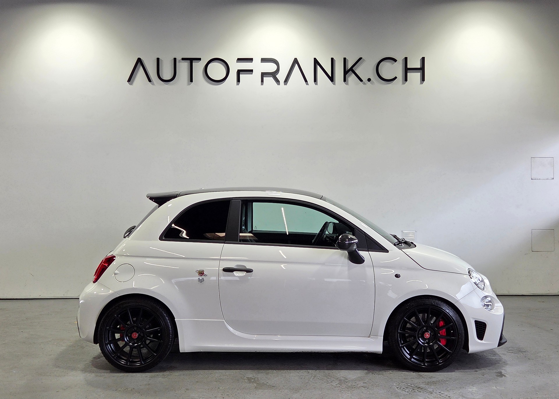 FIAT 595 Abarth 1.4 T-Jet 180 Competizione-showroom-element-1