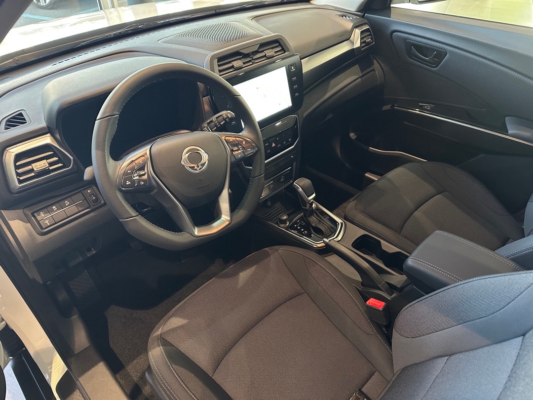 KGM-SsangYong Tivoli 1.5 T GDI Bronze 4WD Automat-image-8