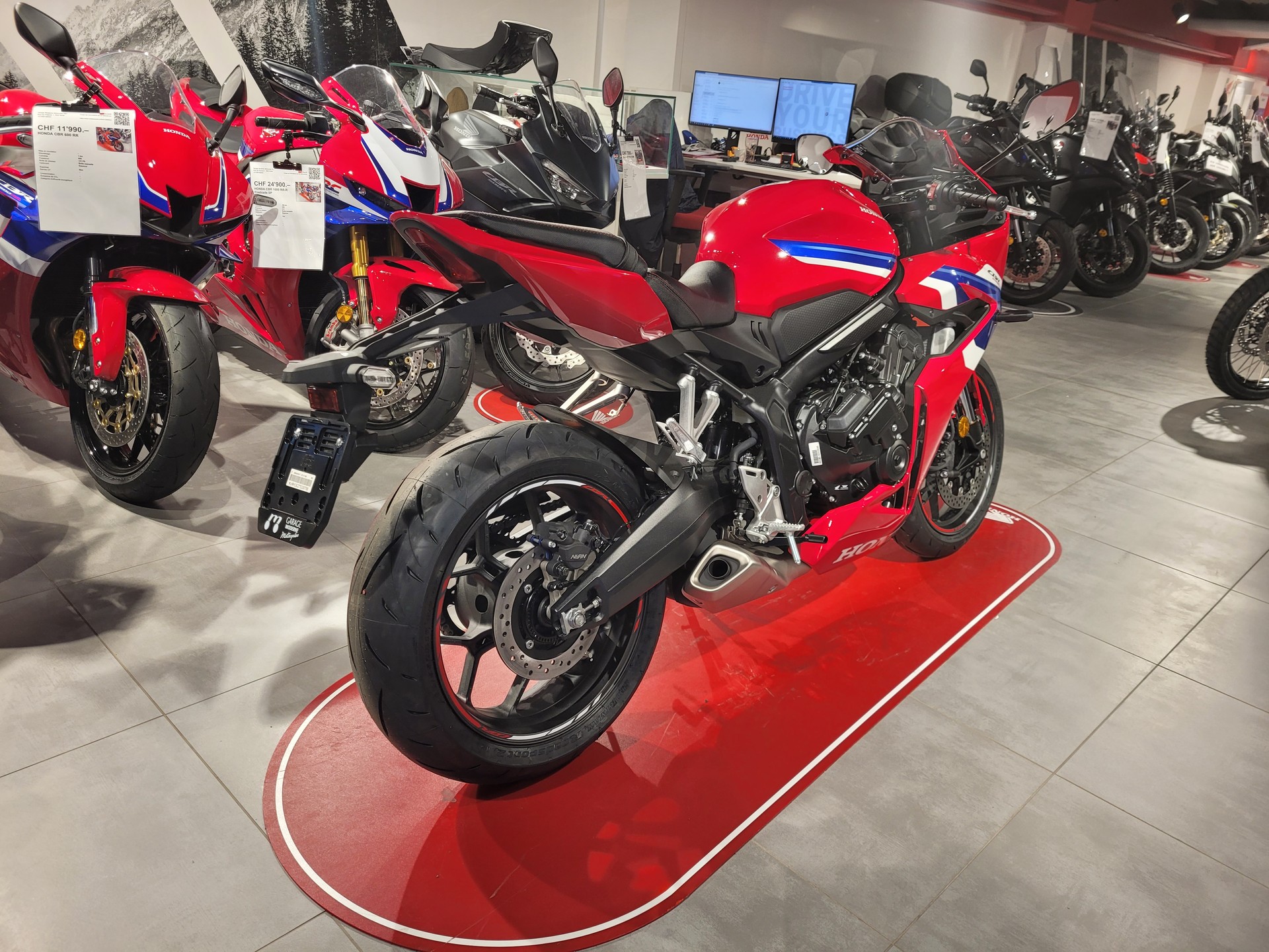 HONDA CBR 650 R E-Clutch-showroom-element-2
