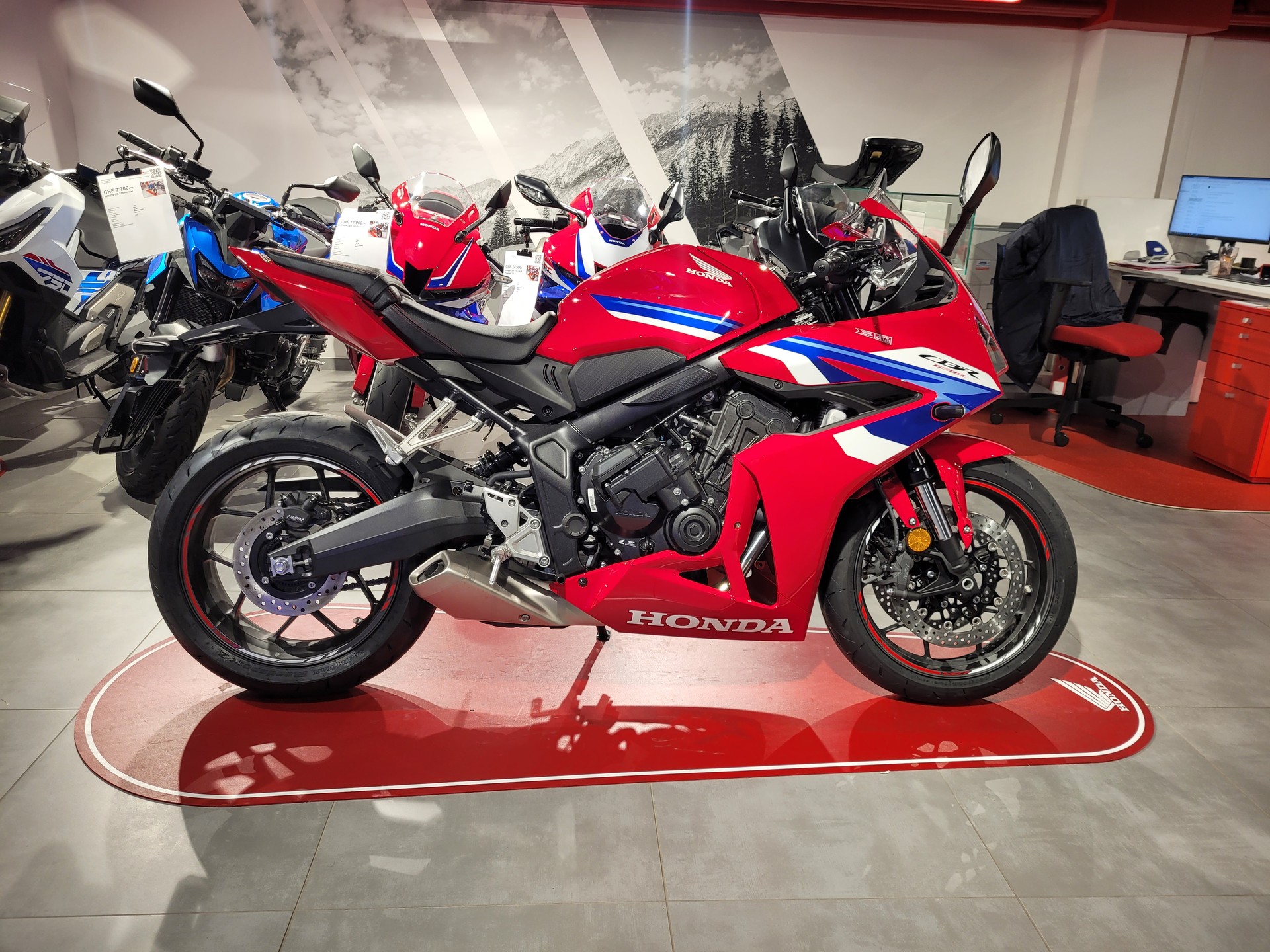 HONDA CBR 650 R E-Clutch-showroom-element-1