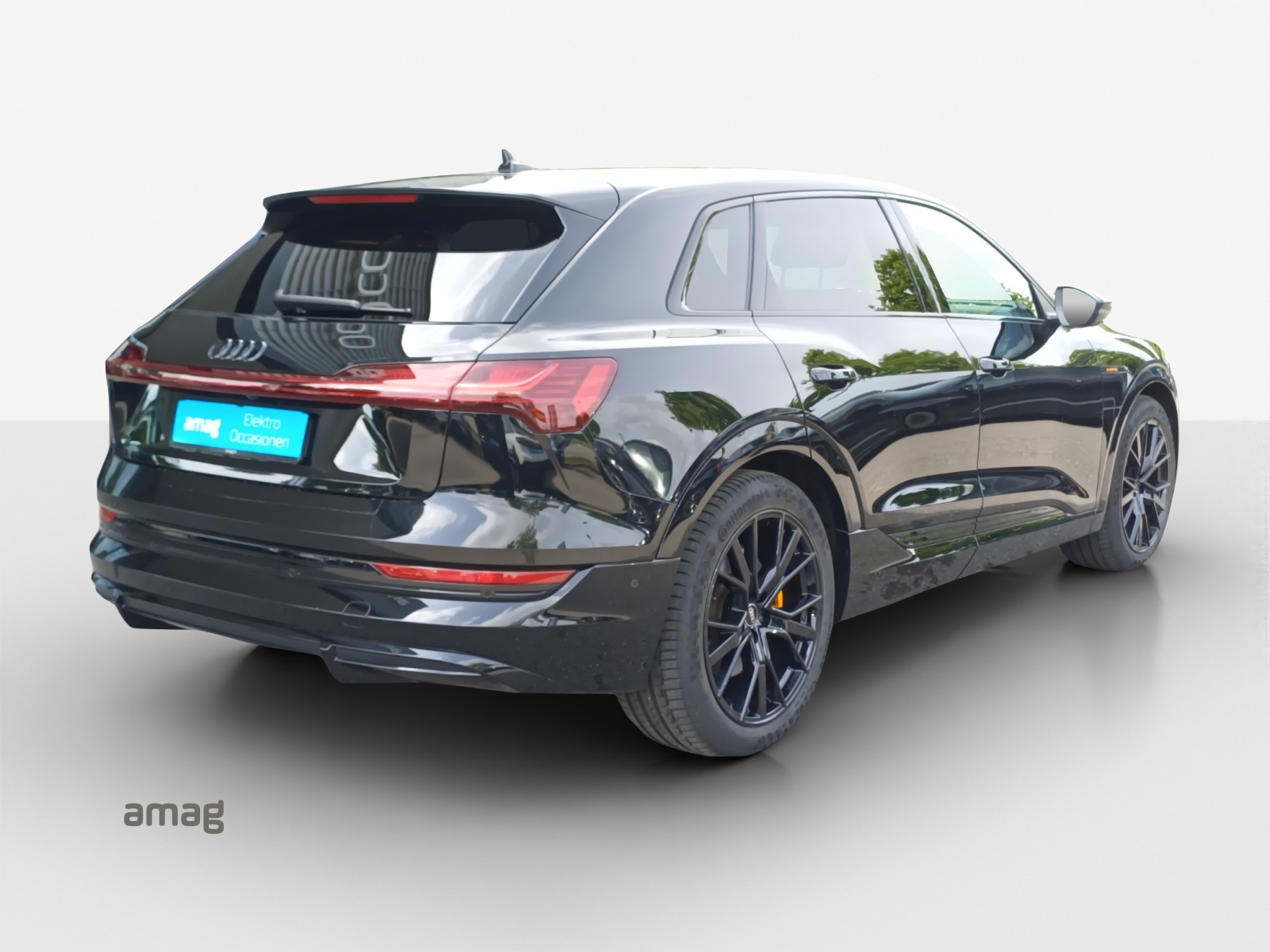 AUDI e-tron 55 S Line Black Edition quattro-image-5