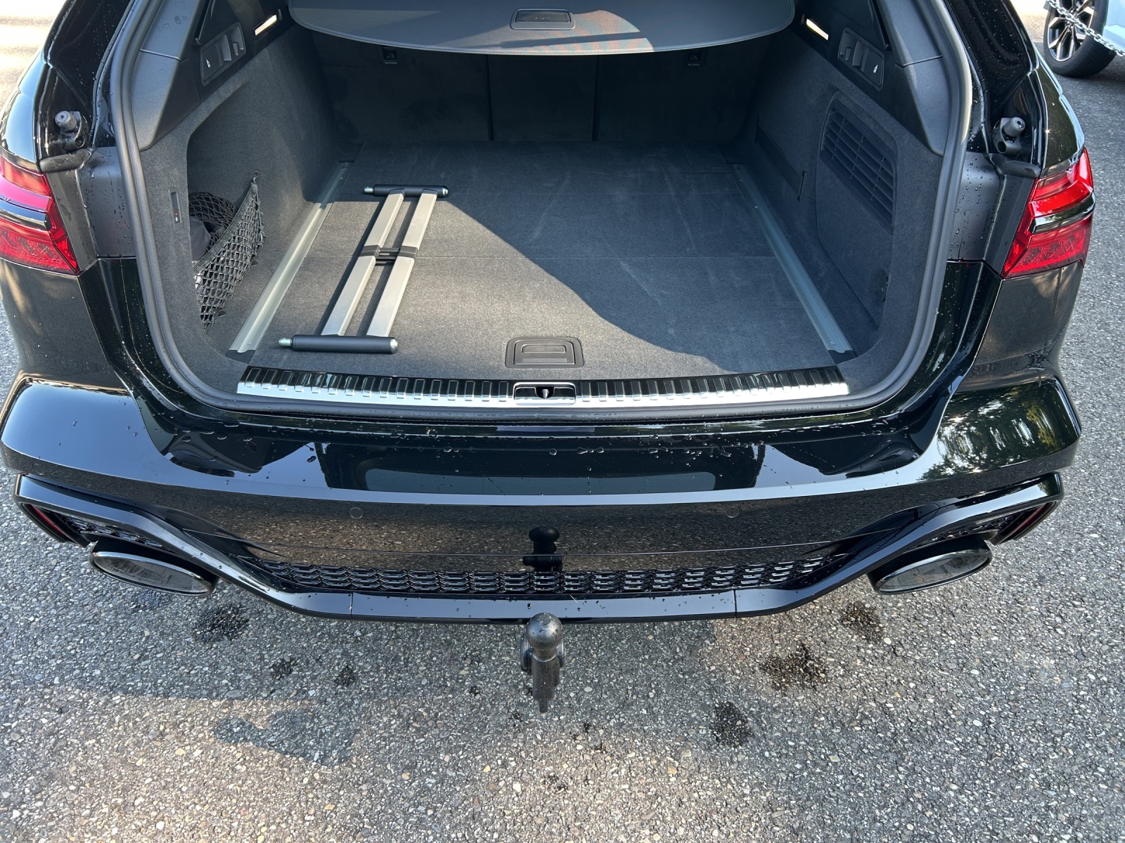AUDI RS6 Avant 4.0 TFSI V8 Performance quattro - AHK - Standheizung - Head-up - Matrix-Laser-Licht-image-13