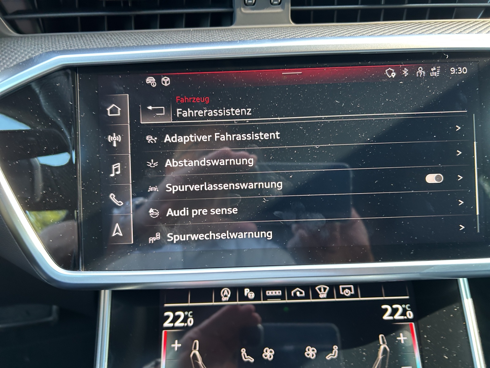 AUDI RS6 Avant 4.0 TFSI V8 Performance quattro - AHK - Standheizung - Head-up - Matrix-Laser-Licht-image-12