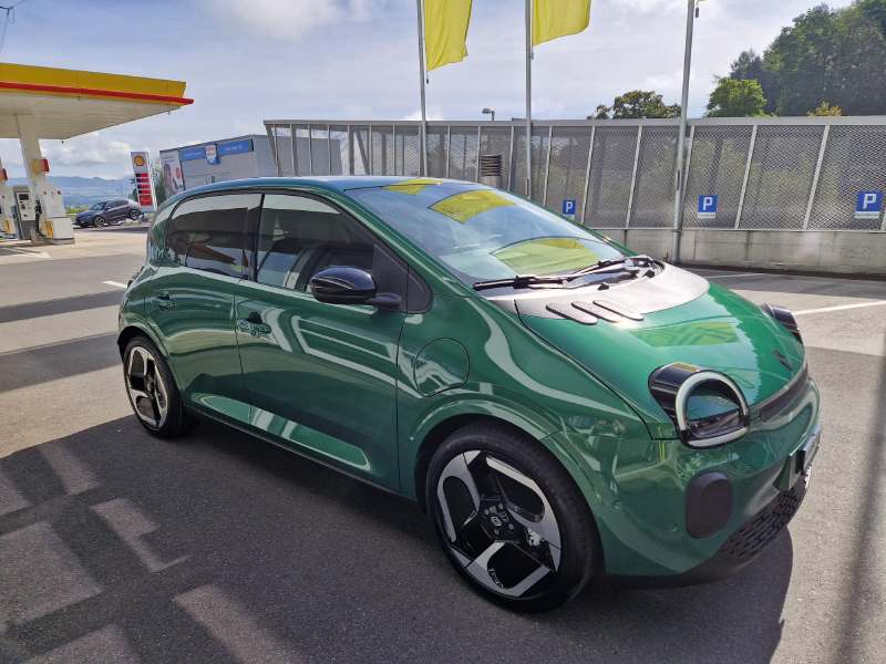 RENAULT Twingo E-Tech Urban Range techno-image-1