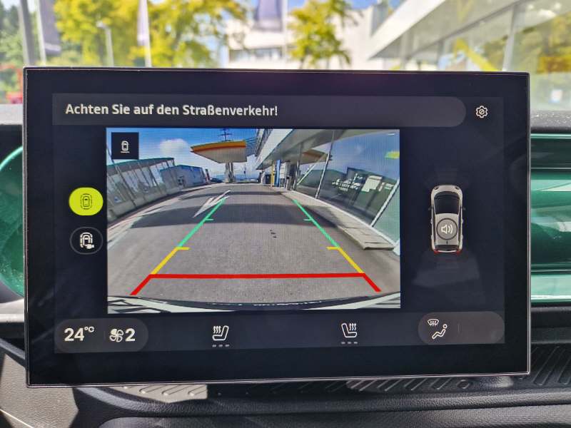 RENAULT Twingo E-Tech Urban Range techno-image-9