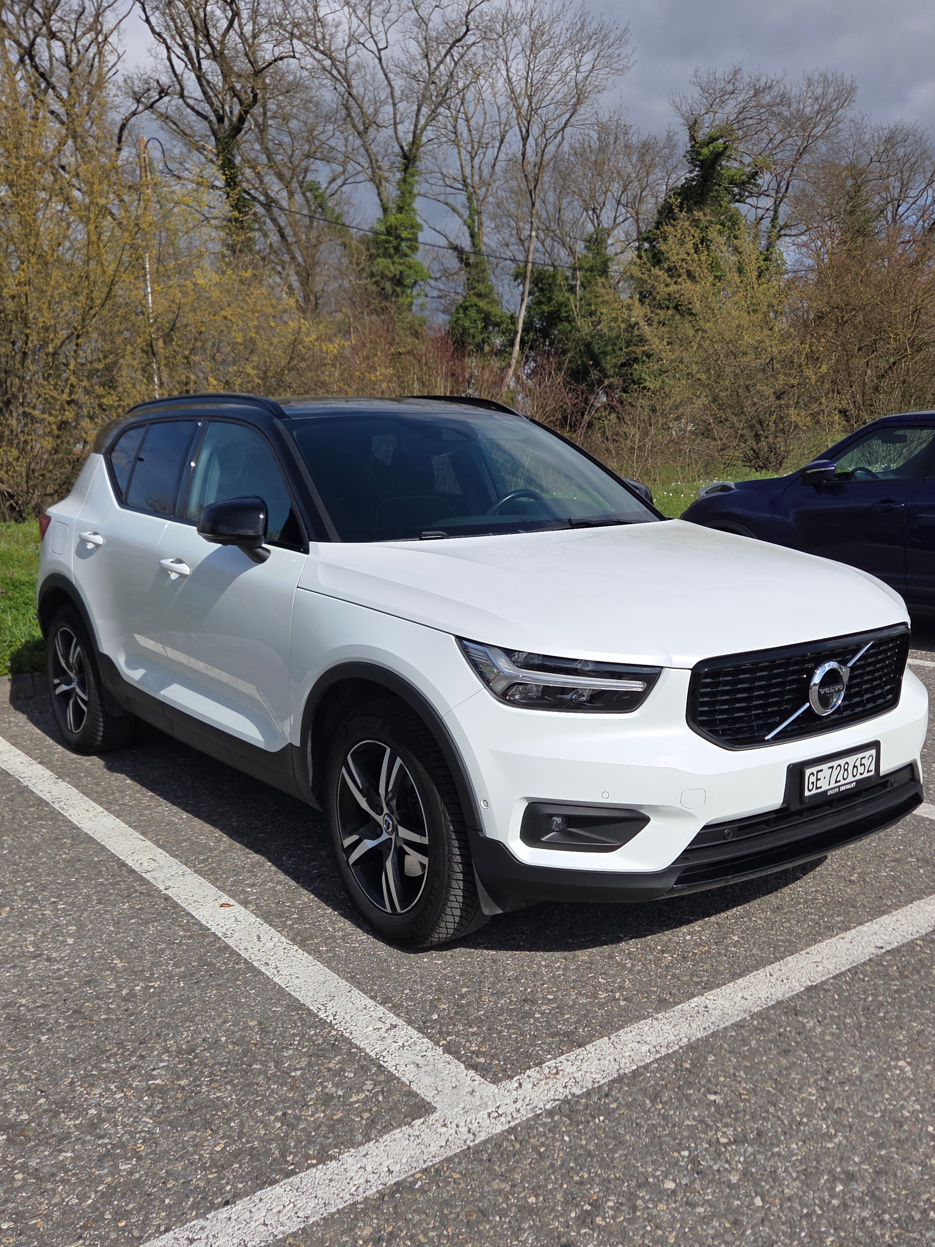 VOLVO 2.0 T5 R-Design AWD