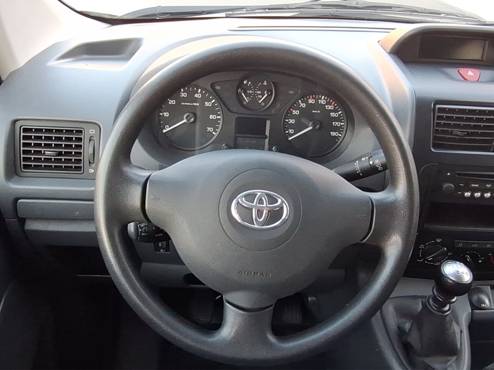 TOYOTA PROACE Crew Cab SWB 2.0 D Luna-image-8