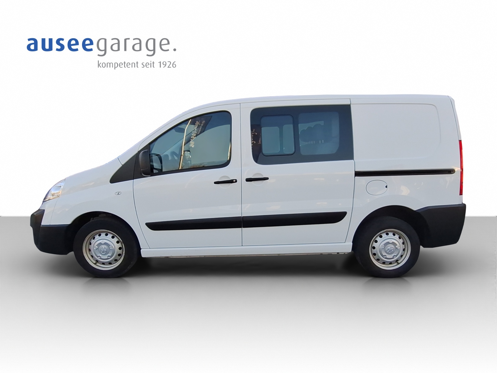 TOYOTA PROACE Crew Cab SWB 2.0 D Luna-image-1