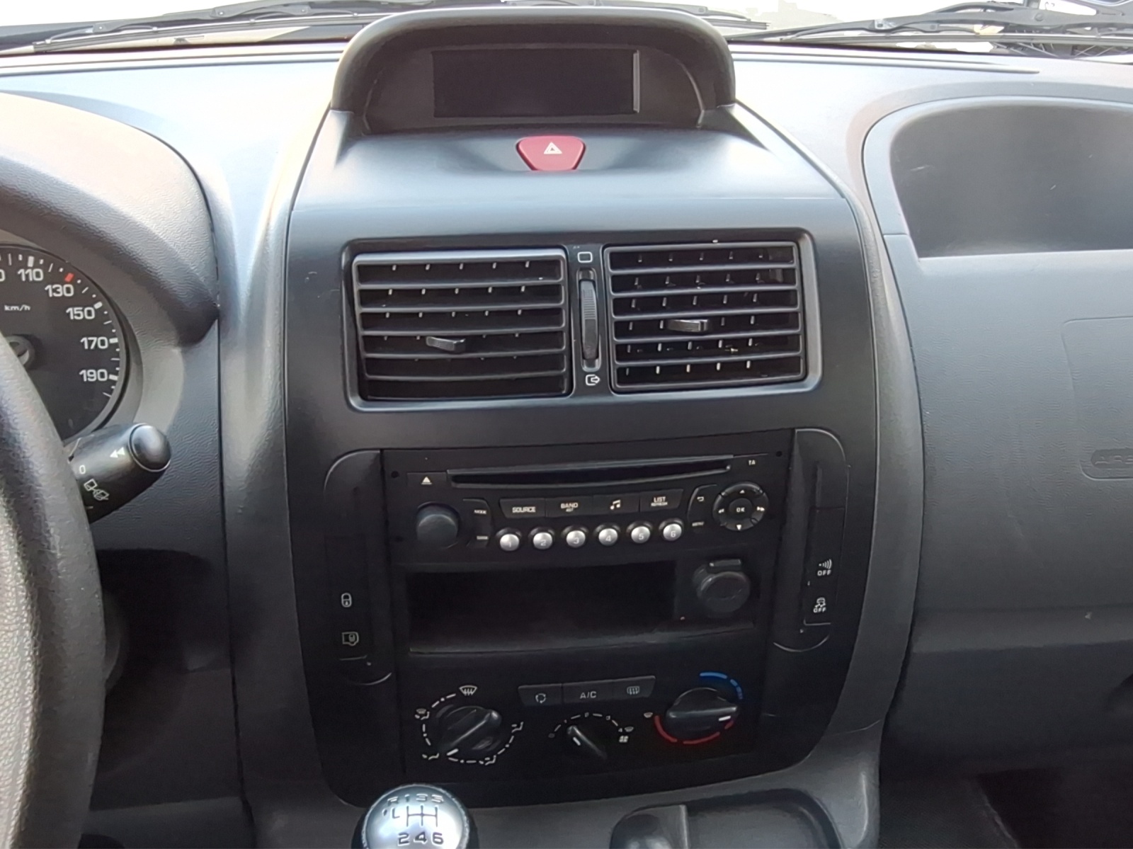TOYOTA PROACE Crew Cab SWB 2.0 D Luna-image-7