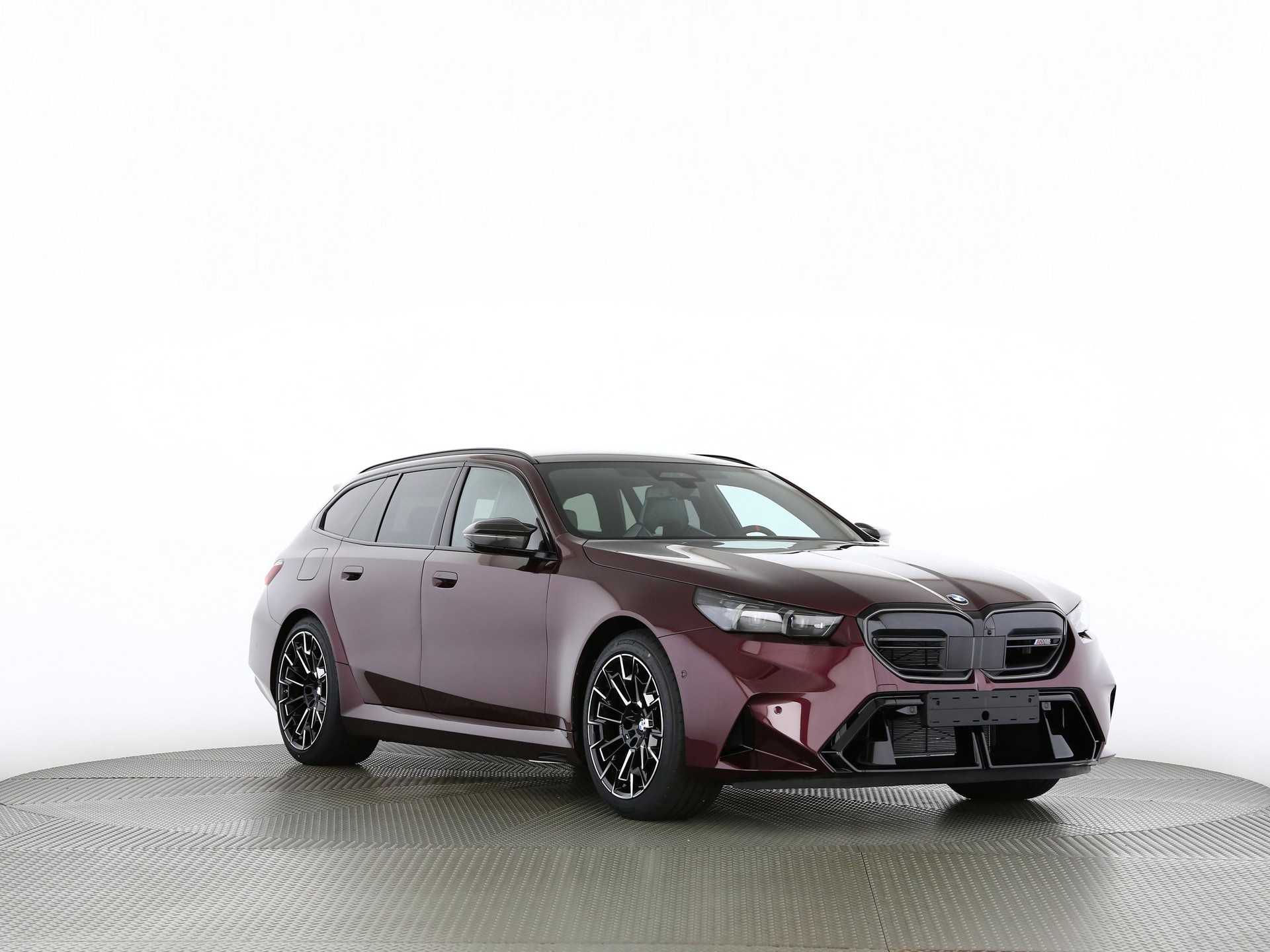 BMW M5 xDrive Touring-image-27