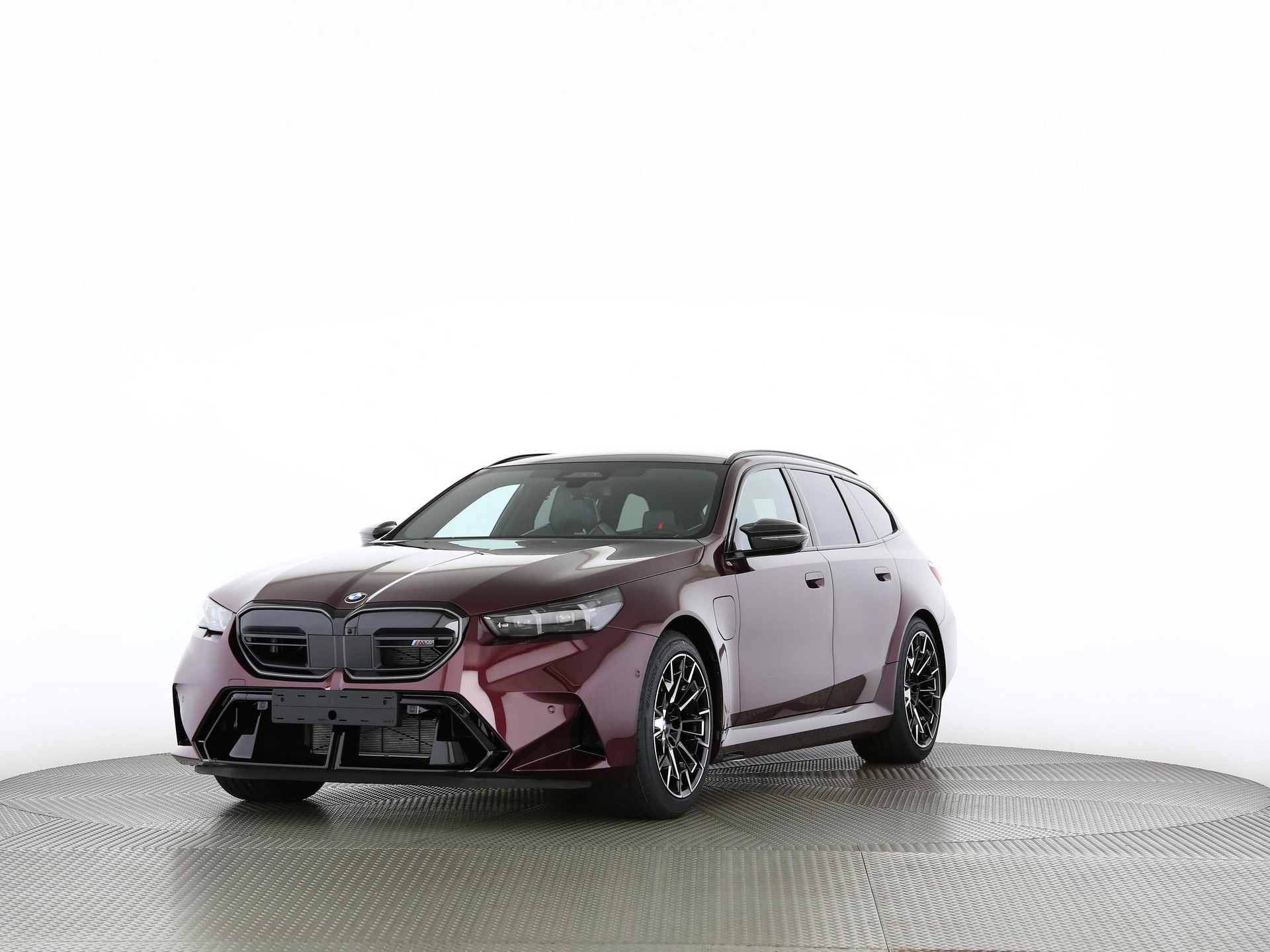 BMW M5 xDrive Touring-image-7