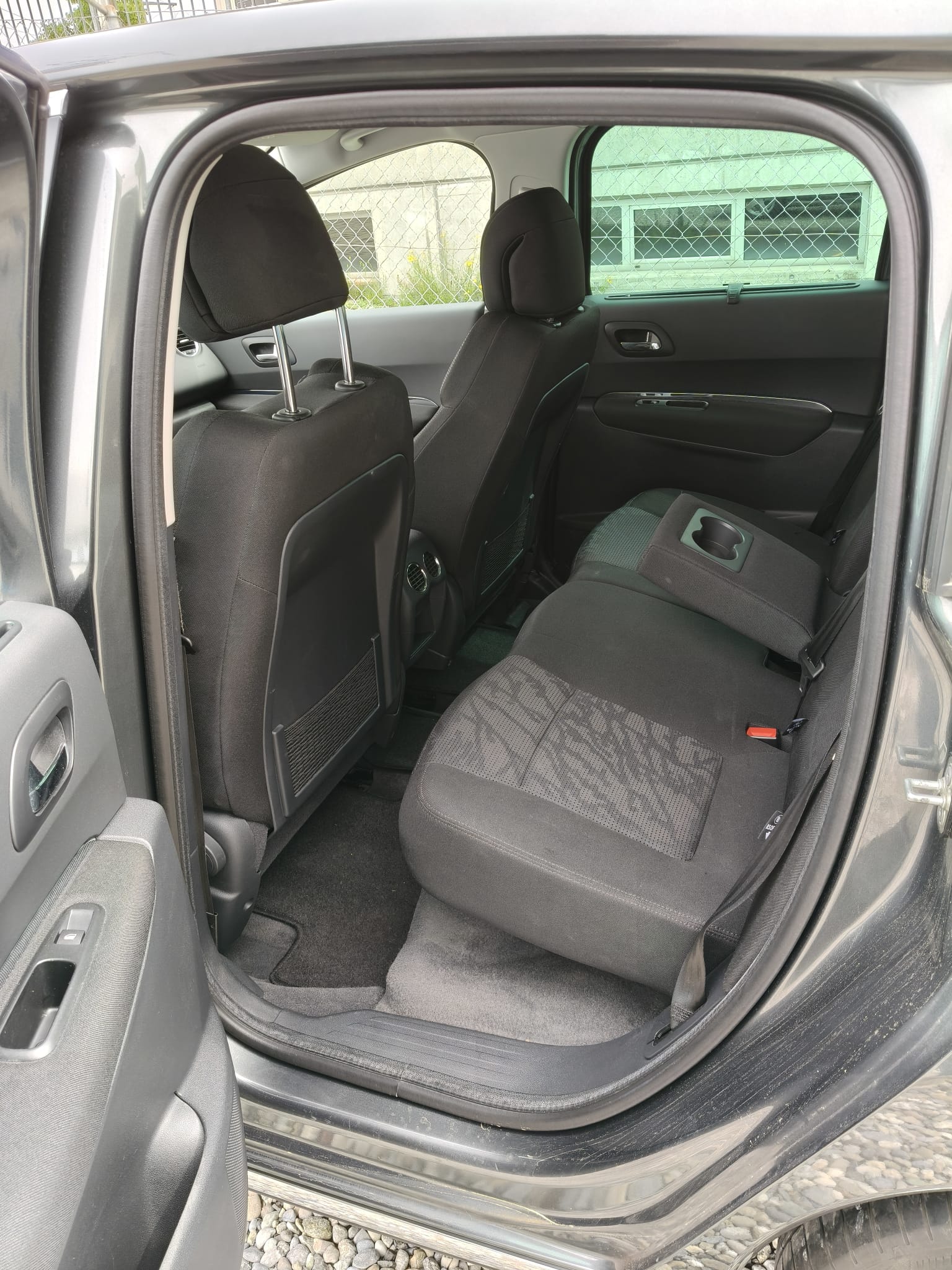 PEUGEOT 3008 1.6 16V T Platinum Tiptronic Sport Pack-image-9