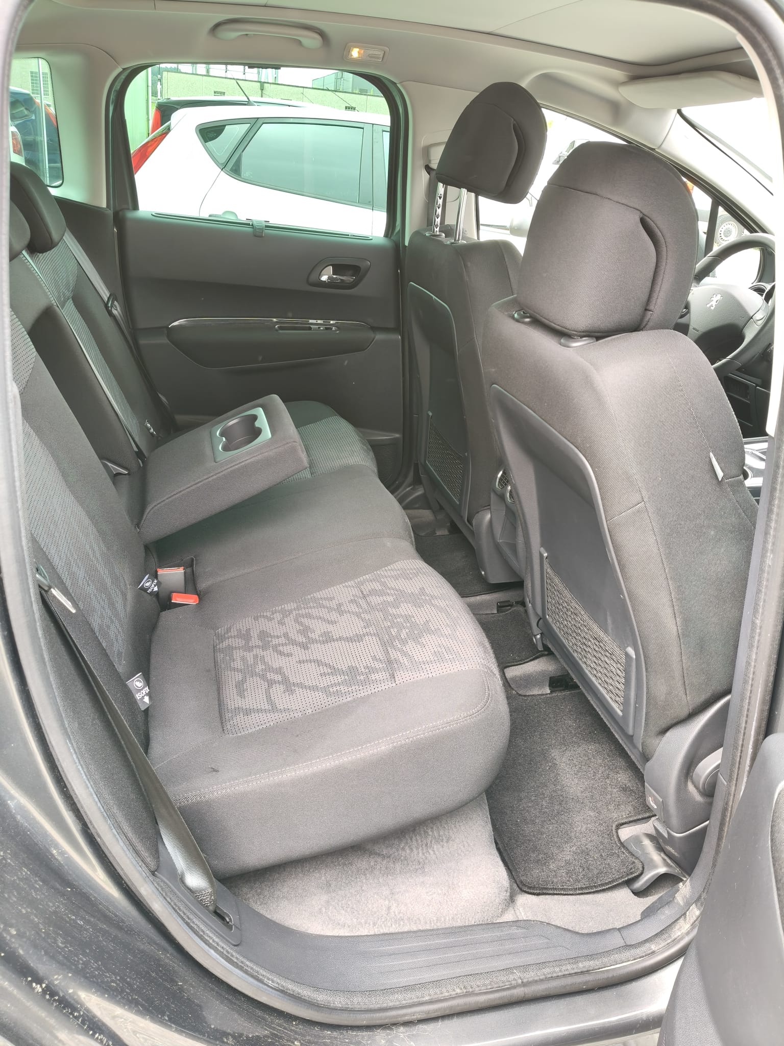 PEUGEOT 3008 1.6 16V T Platinum Tiptronic Sport Pack-image-10