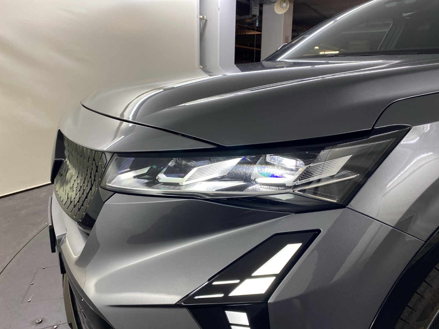 RENAULT Rafale 1.2 E-Tech Hybrid 200 Esprit Alpine-image-21