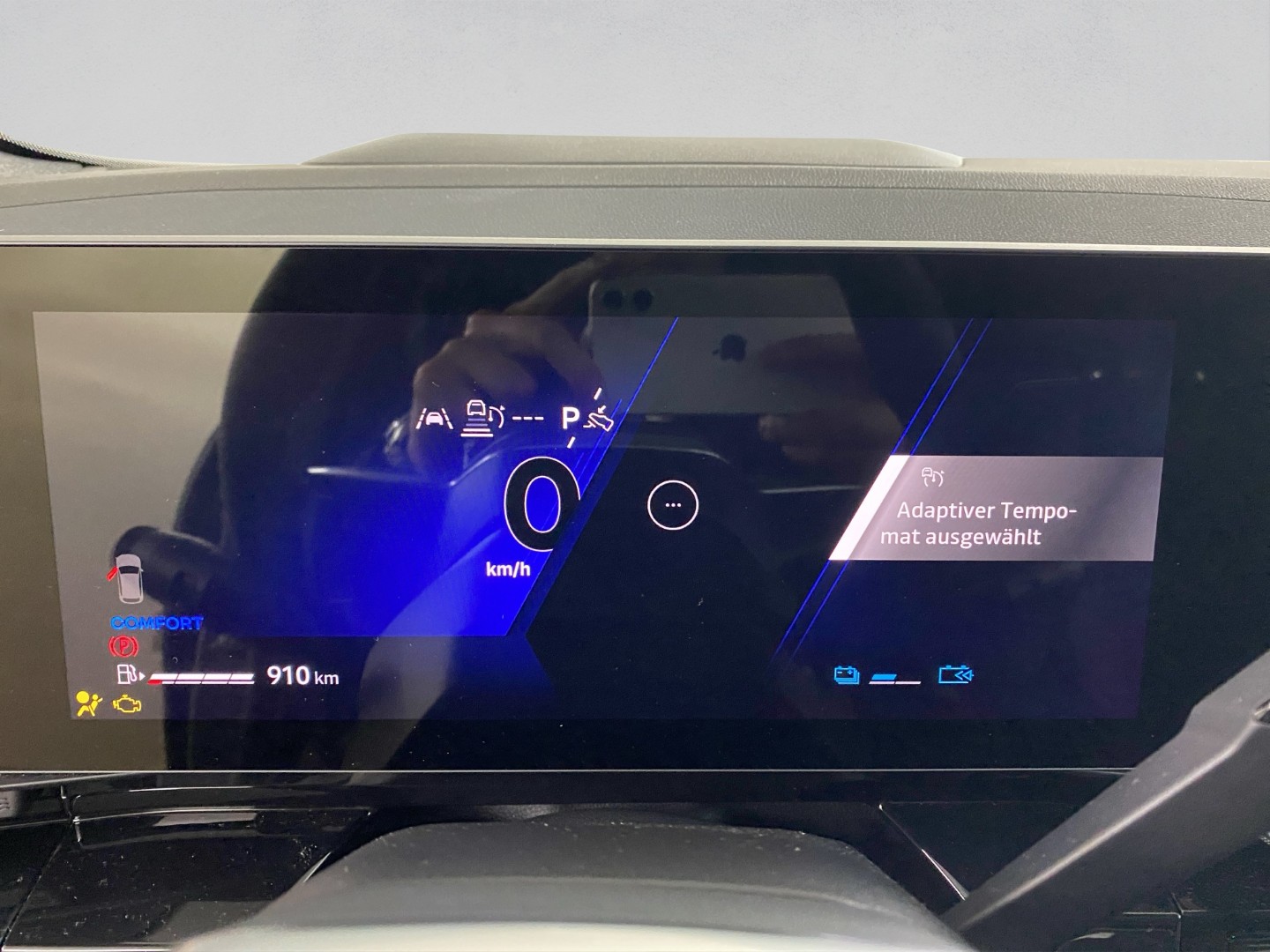 RENAULT Rafale 1.2 E-Tech Hybrid 200 Esprit Alpine-image-9