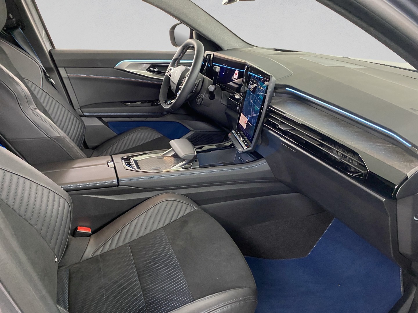 RENAULT Rafale 1.2 E-Tech Hybrid 200 Esprit Alpine-image-15