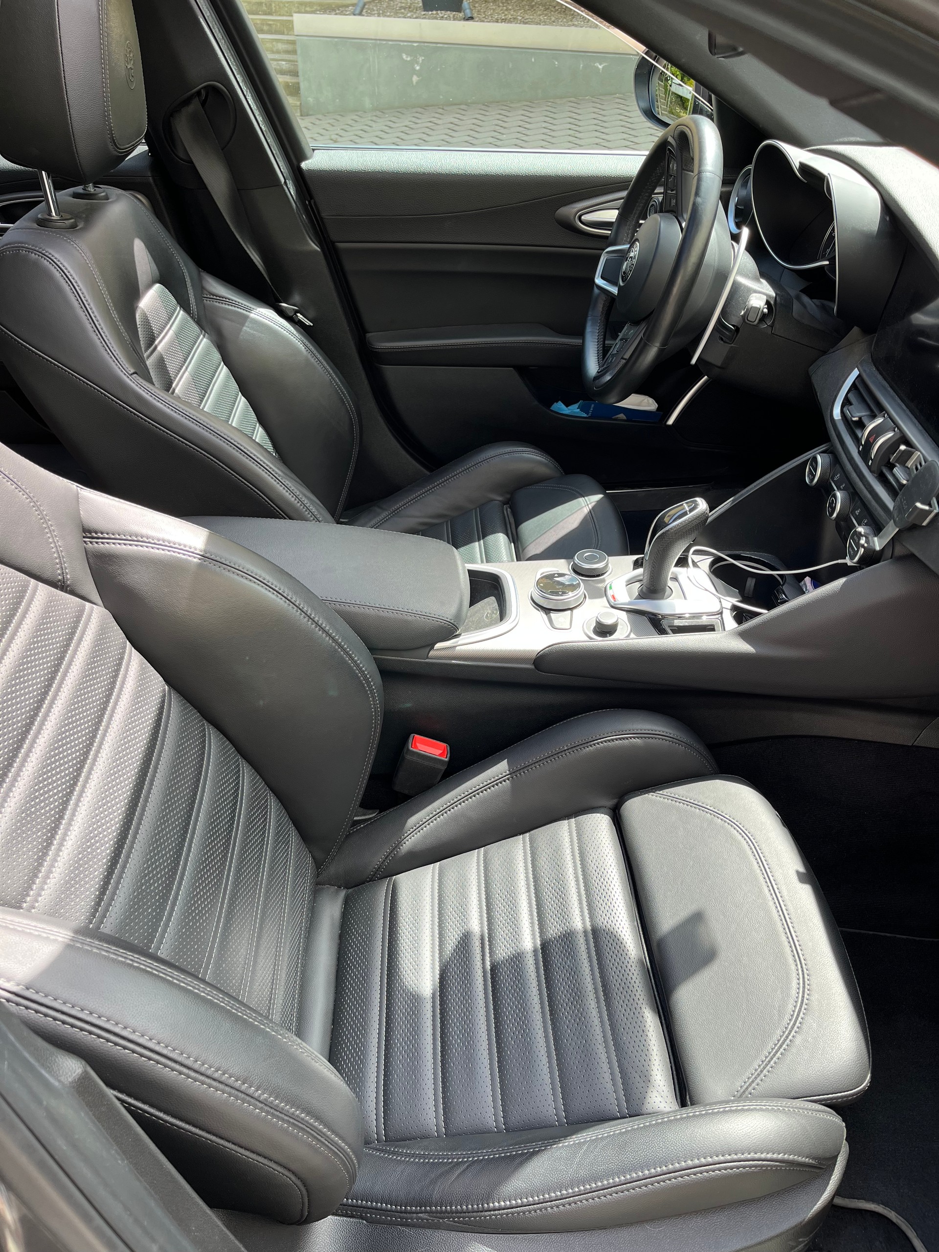 ALFA ROMEO 2.2 D Q4 210 Veloce-image-1