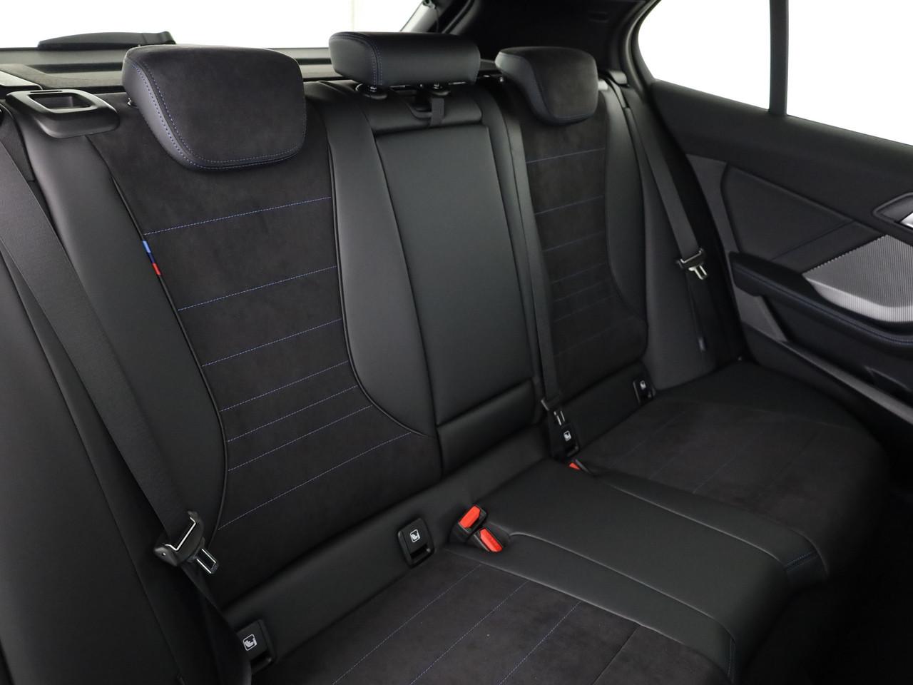 BMW 123 xDrive-image-14