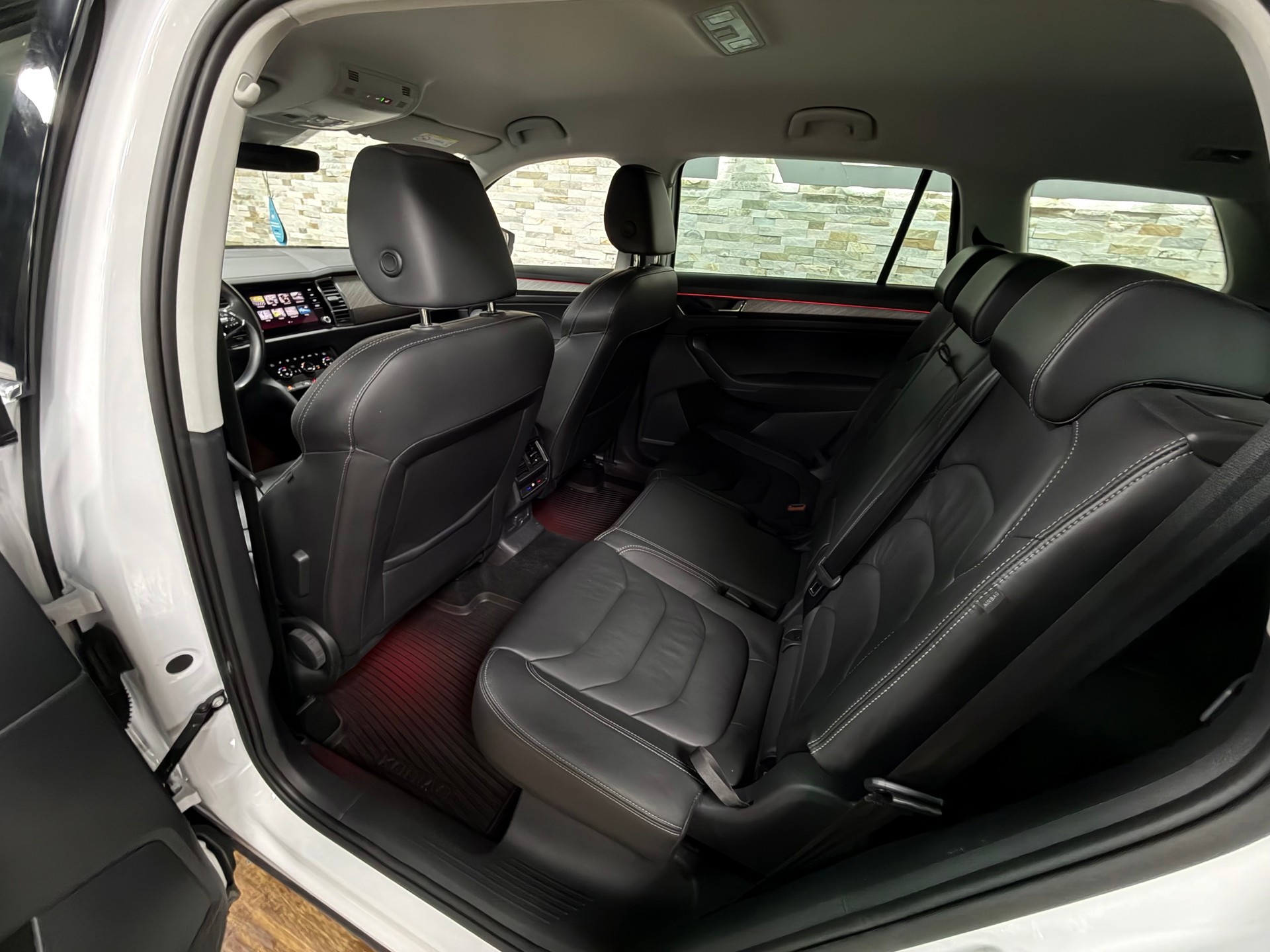 SKODA Kodiaq 2.0 TDI CR Style 4x4 DSG-image-22