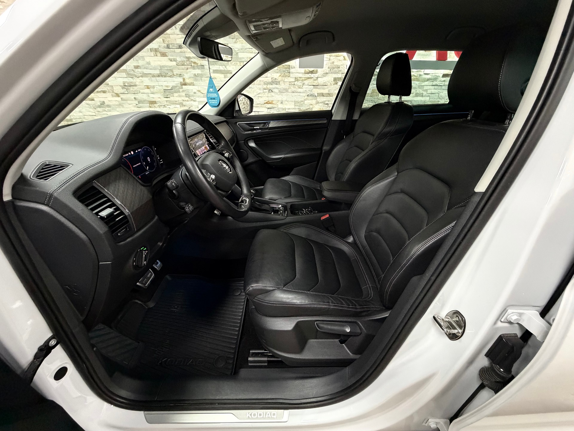 SKODA Kodiaq 2.0 TDI CR Style 4x4 DSG-image-10