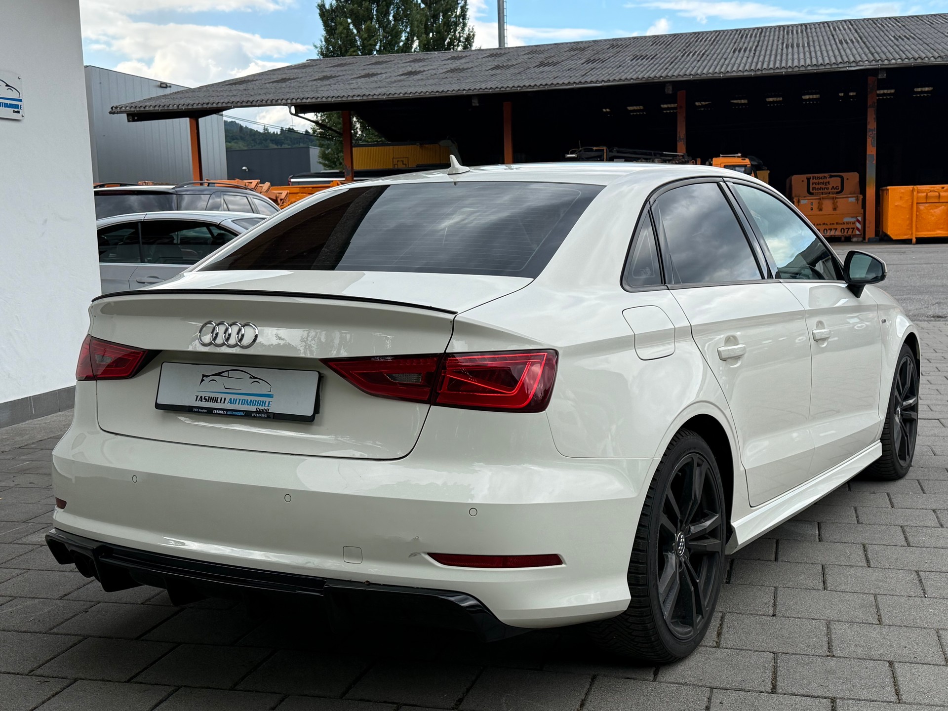 AUDI A3 Limousine 2.0 TDI Attraction-image-6