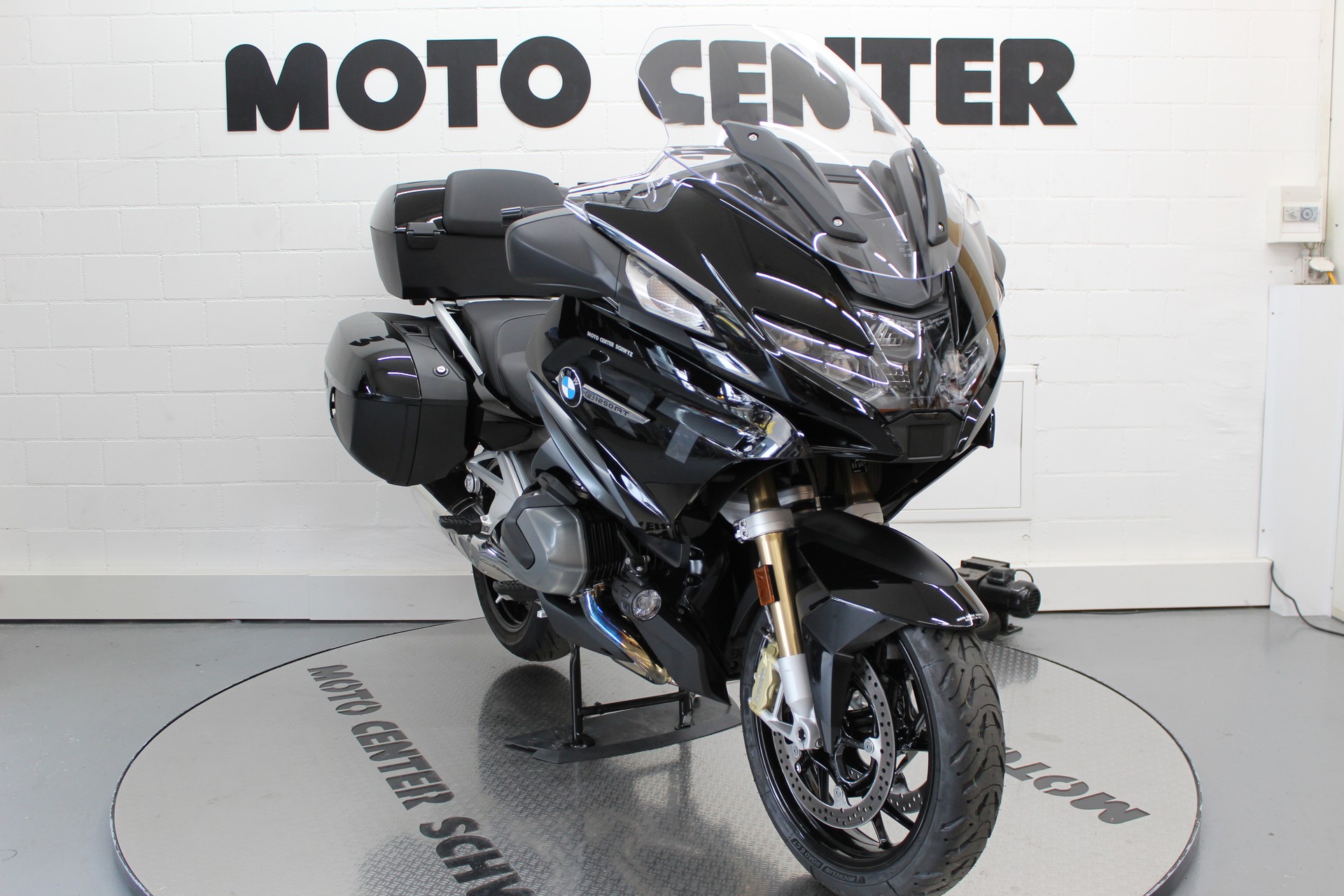 BMW R 1250 RT-showroom-element-2