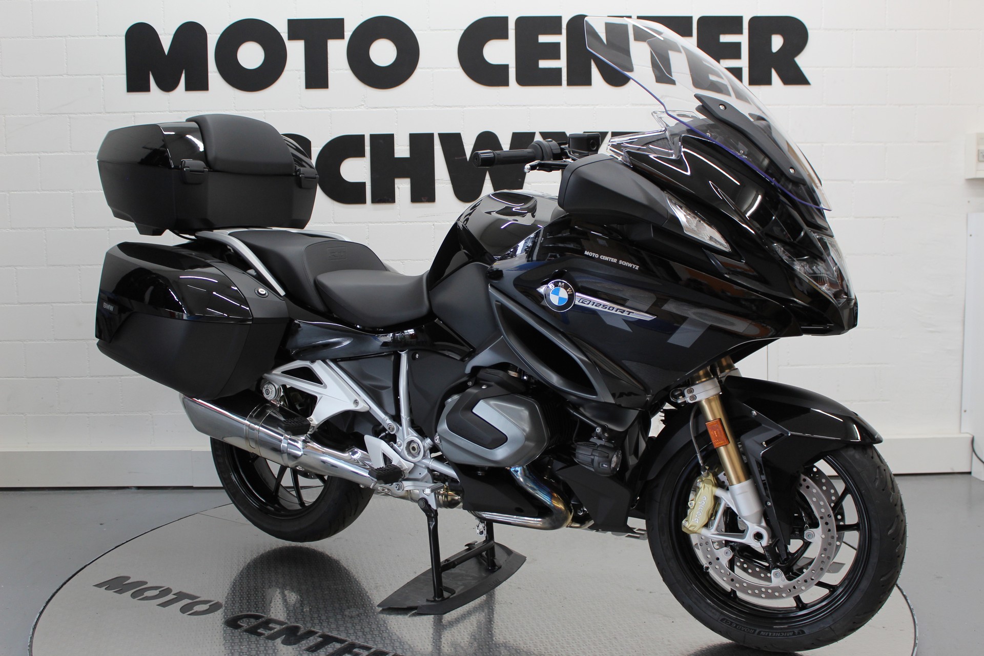 BMW R 1250 RT-showroom-element-1