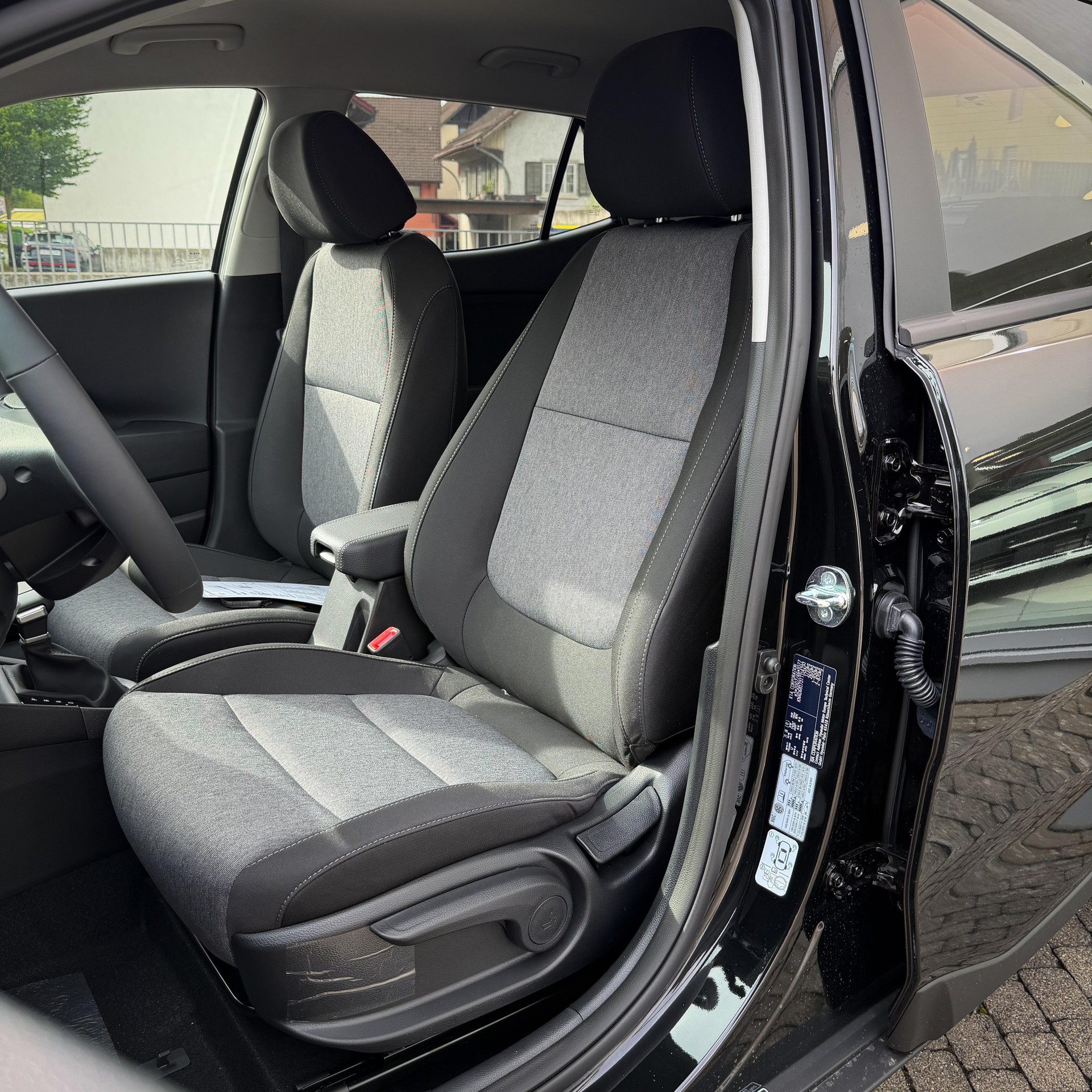 KIA Stonic 1.0 T-GDi MHEV Power-image-12