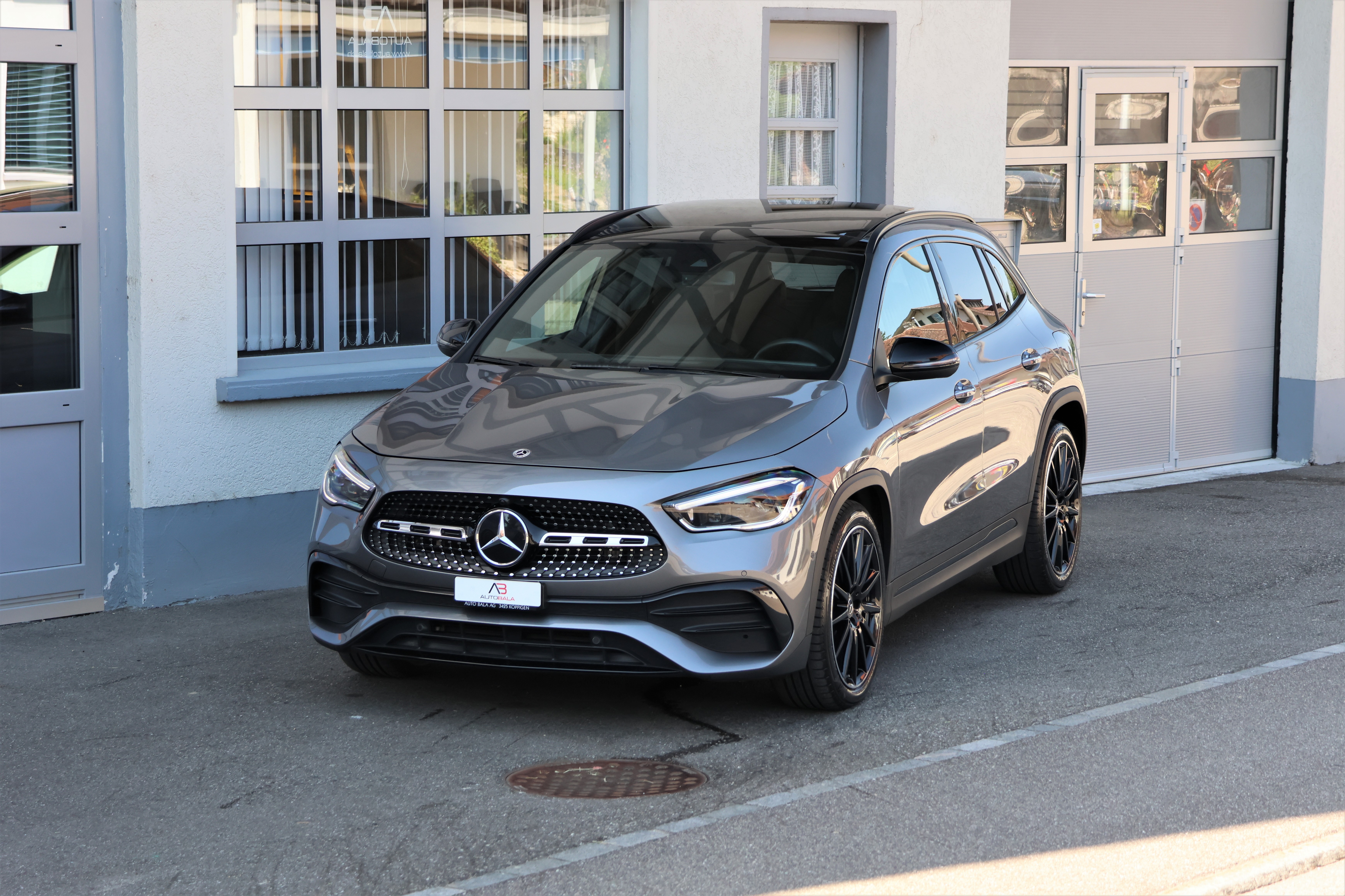 Car photo