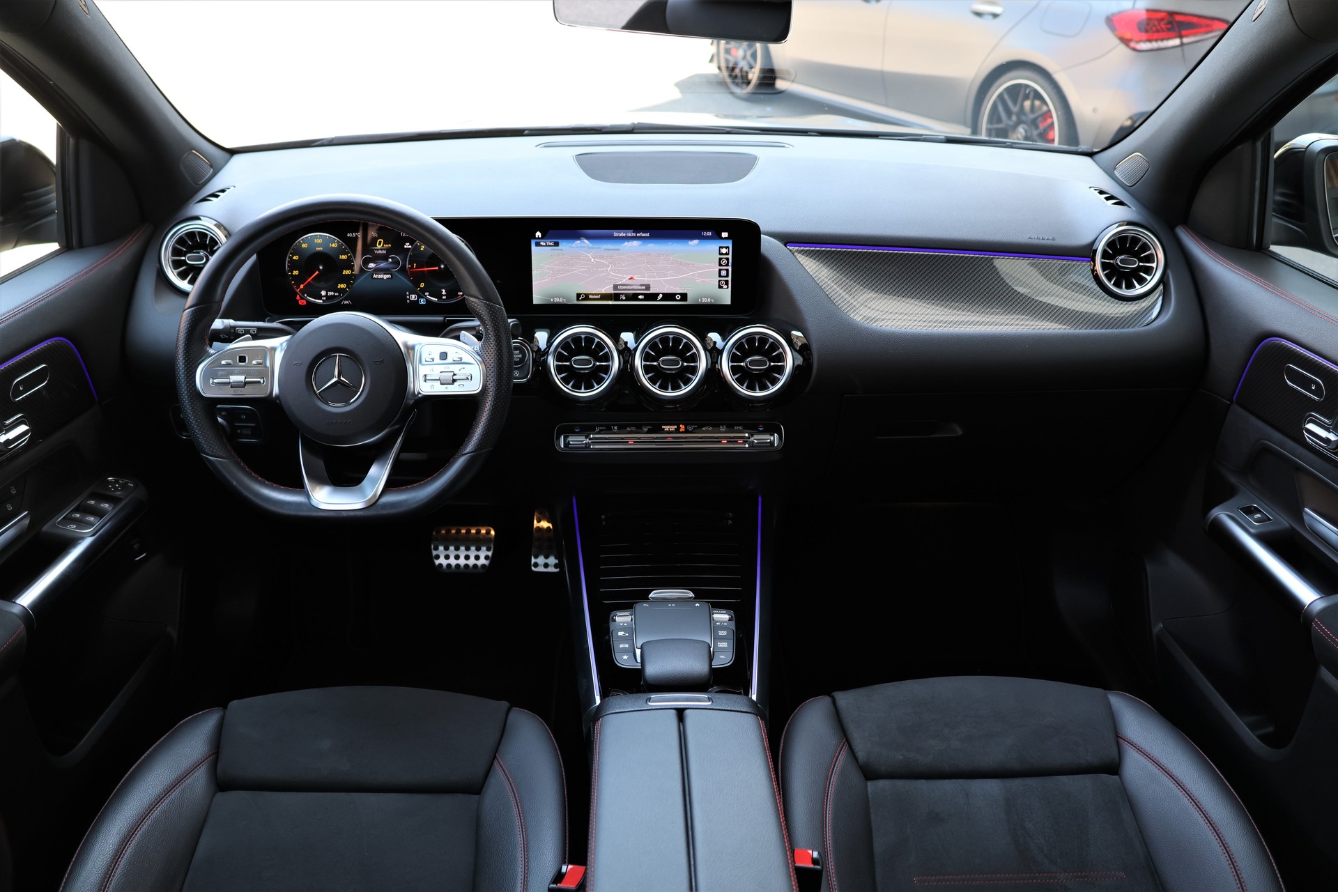 MERCEDES-BENZ GLA 200d AMG Line 8G-DCT (CH)-image-15
