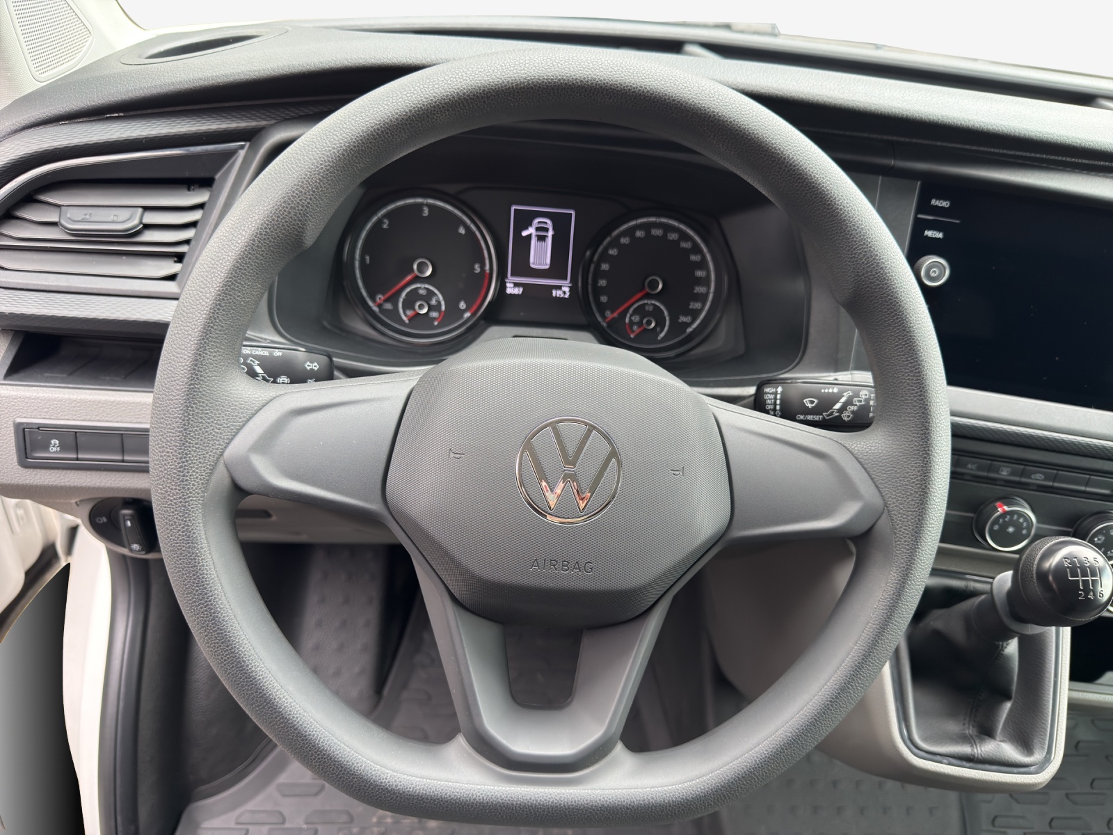 VW T6.1 2.0 TDI 4Motion-image-9