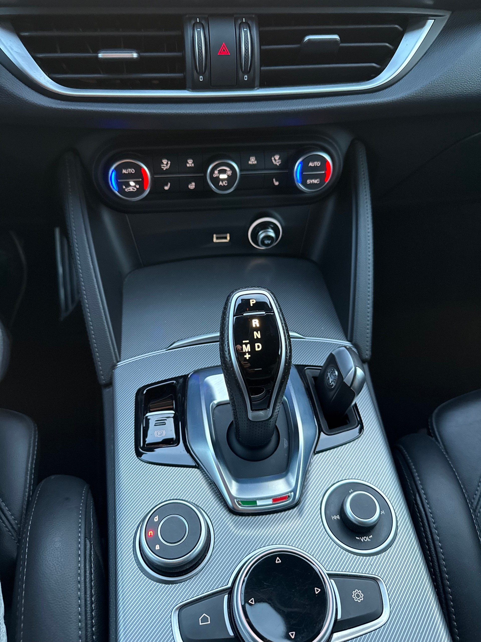 ALFA ROMEO Stelvio 2.2 D Q4 210 Veloce-image-21