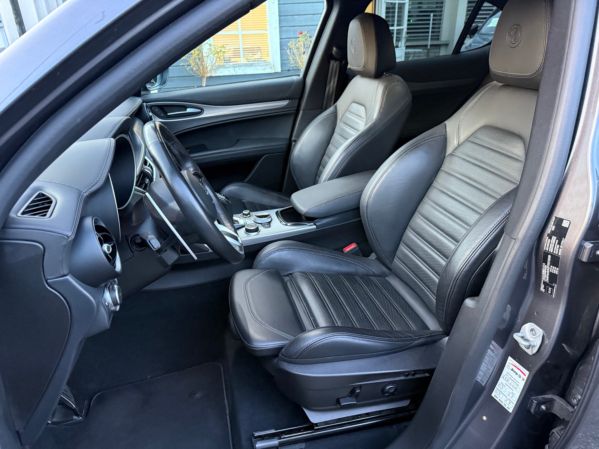ALFA ROMEO Stelvio 2.2 D Q4 210 Veloce-image-9