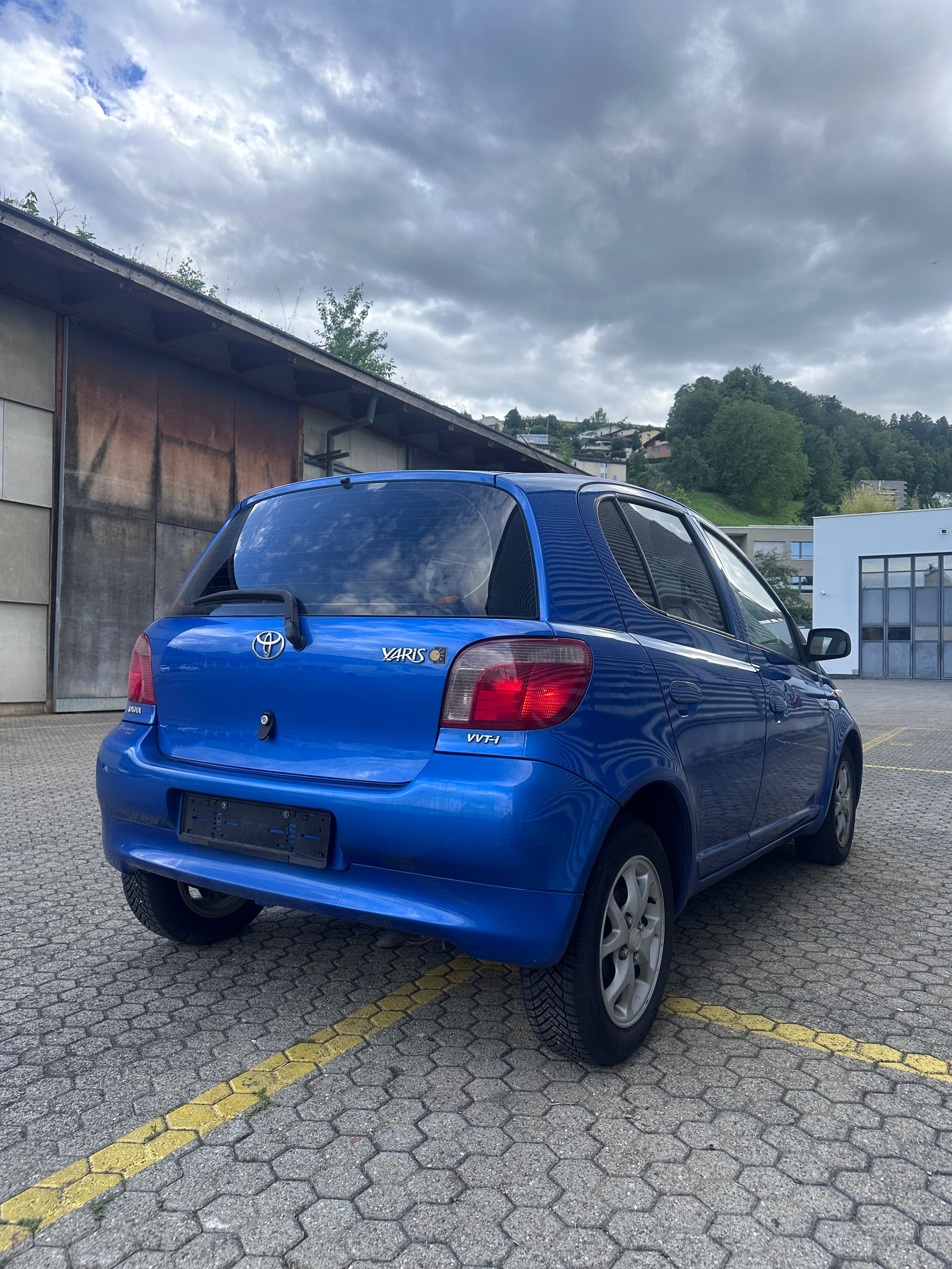 TOYOTA YARIS-image-5
