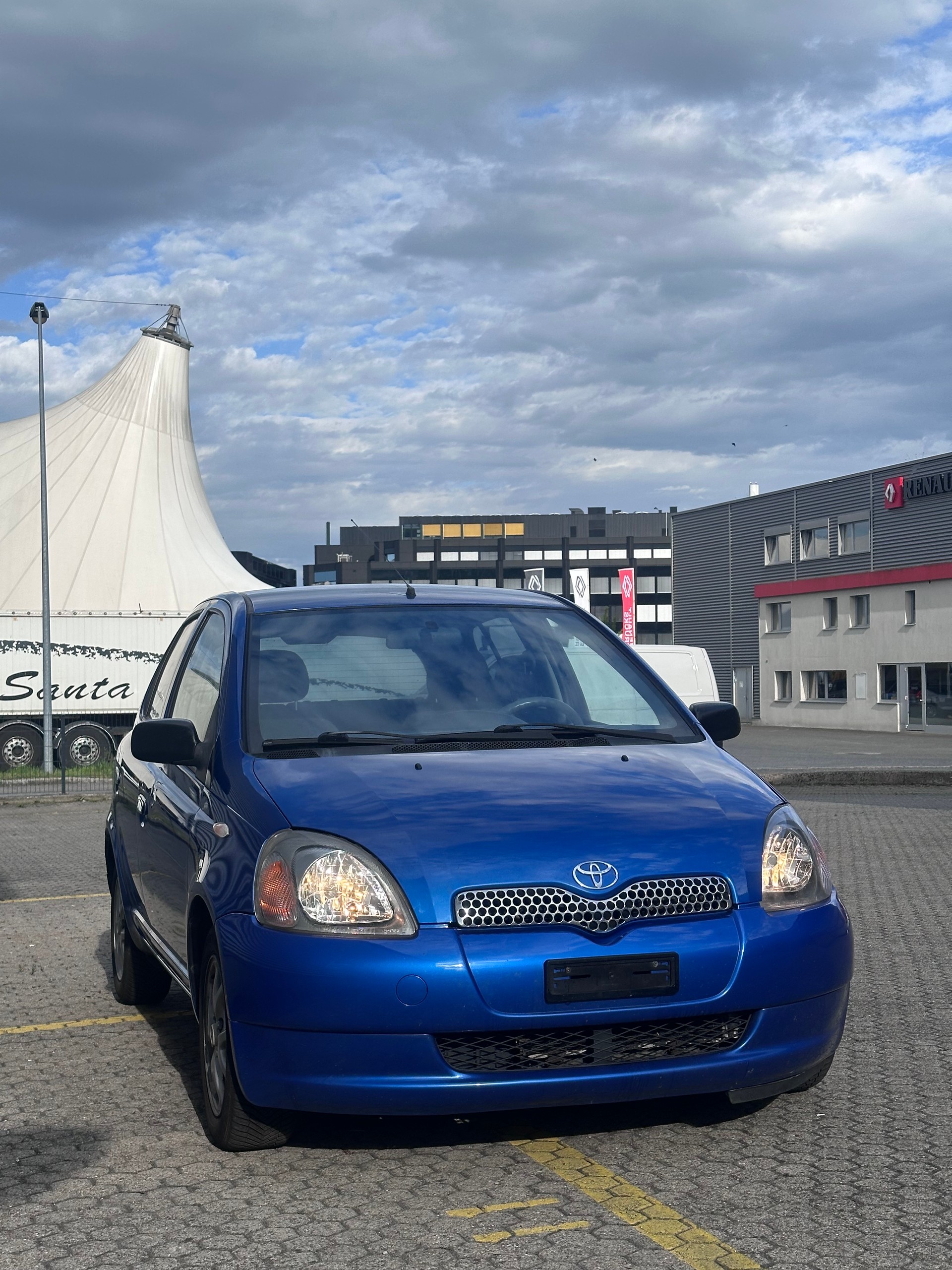 TOYOTA YARIS-image-1