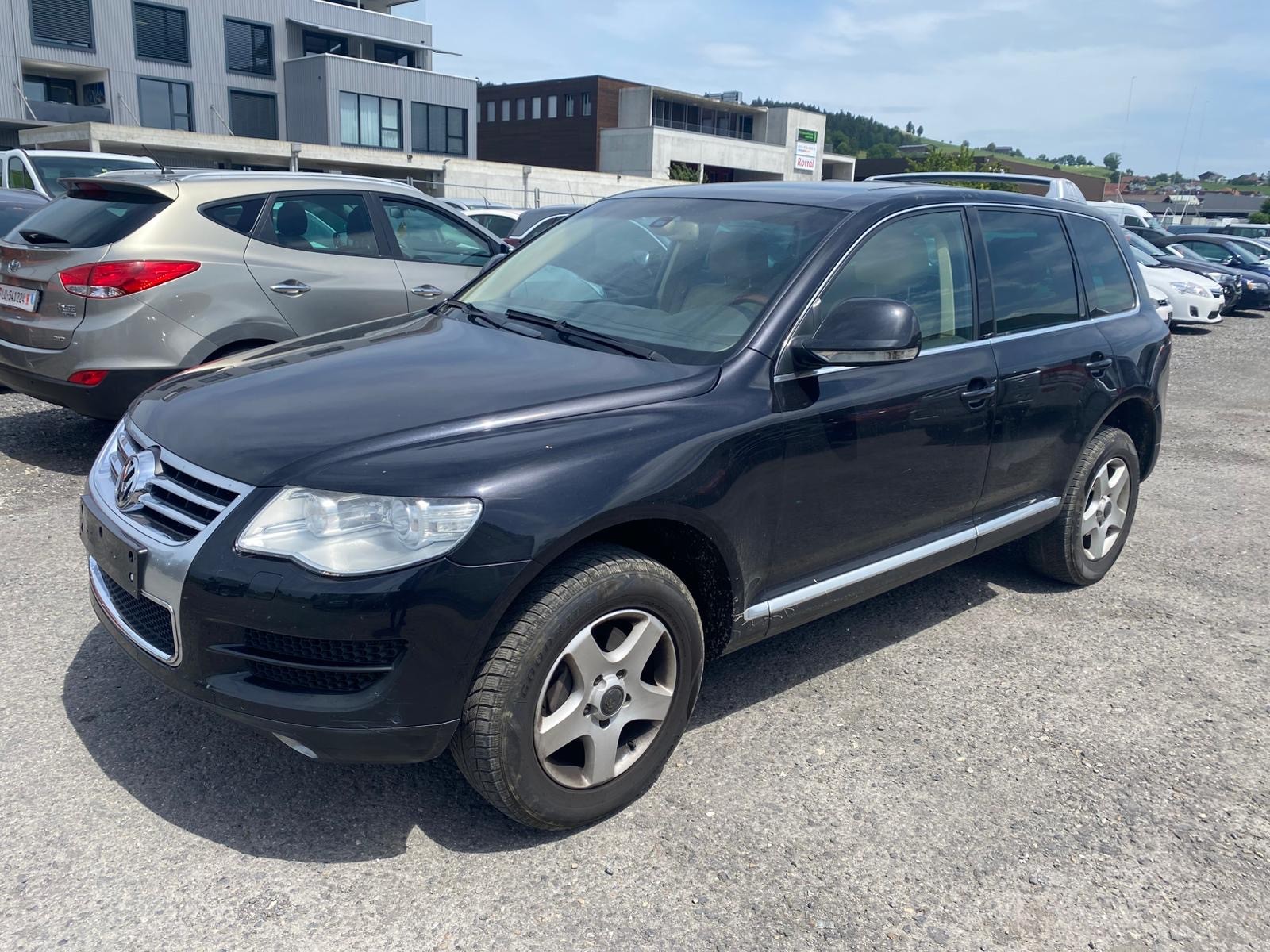 VW Touareg 3.0 TDI Tiptronic-image-0