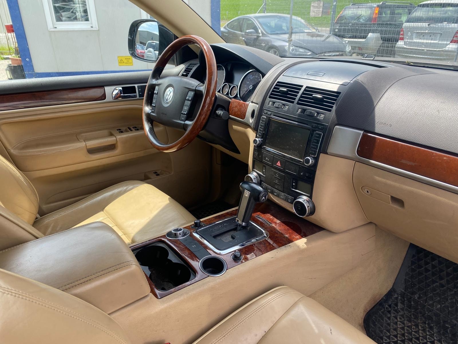VW Touareg 3.0 TDI Tiptronic-image-9