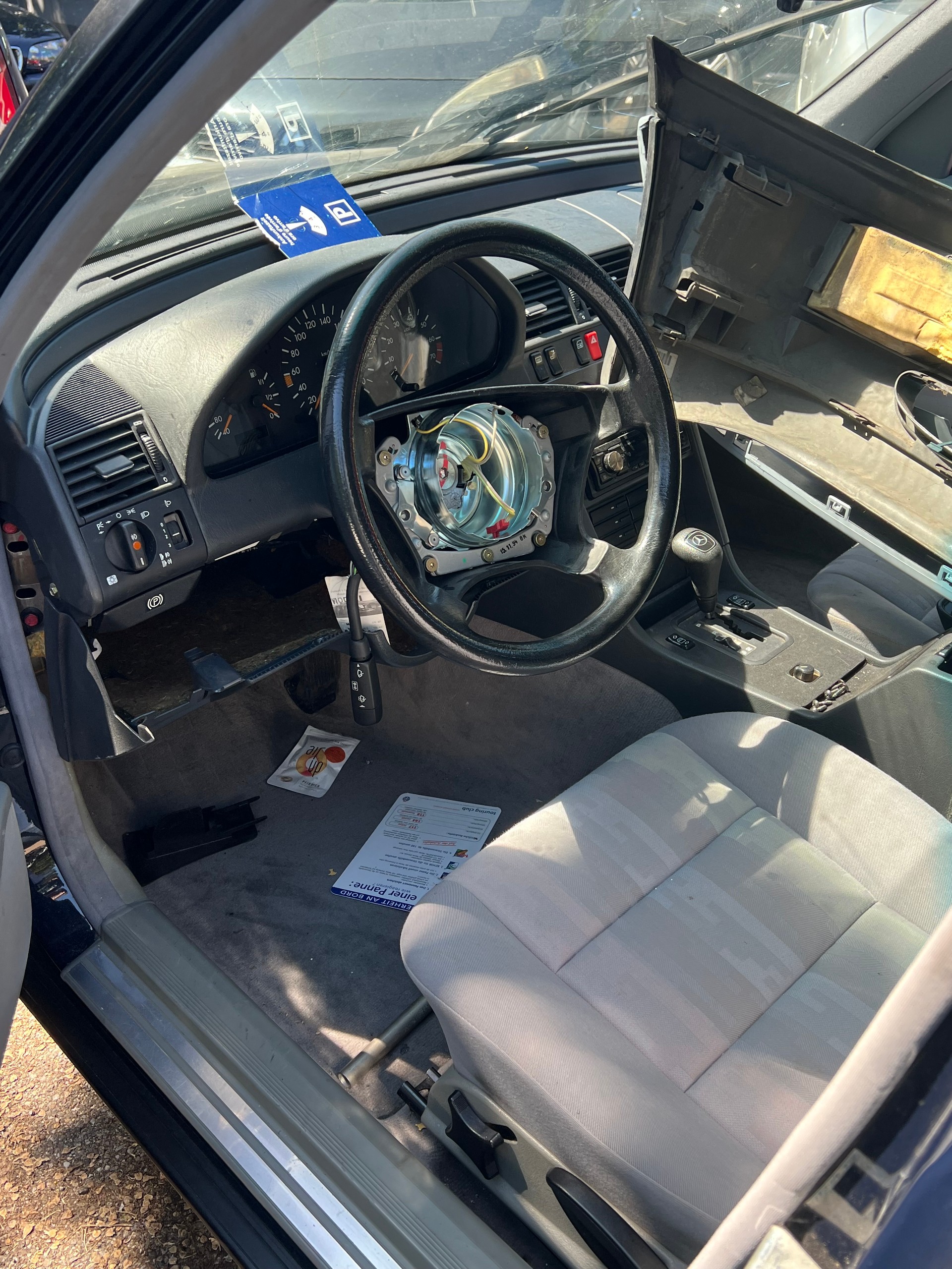 MERCEDES-BENZ C 180 Elégance-image-5