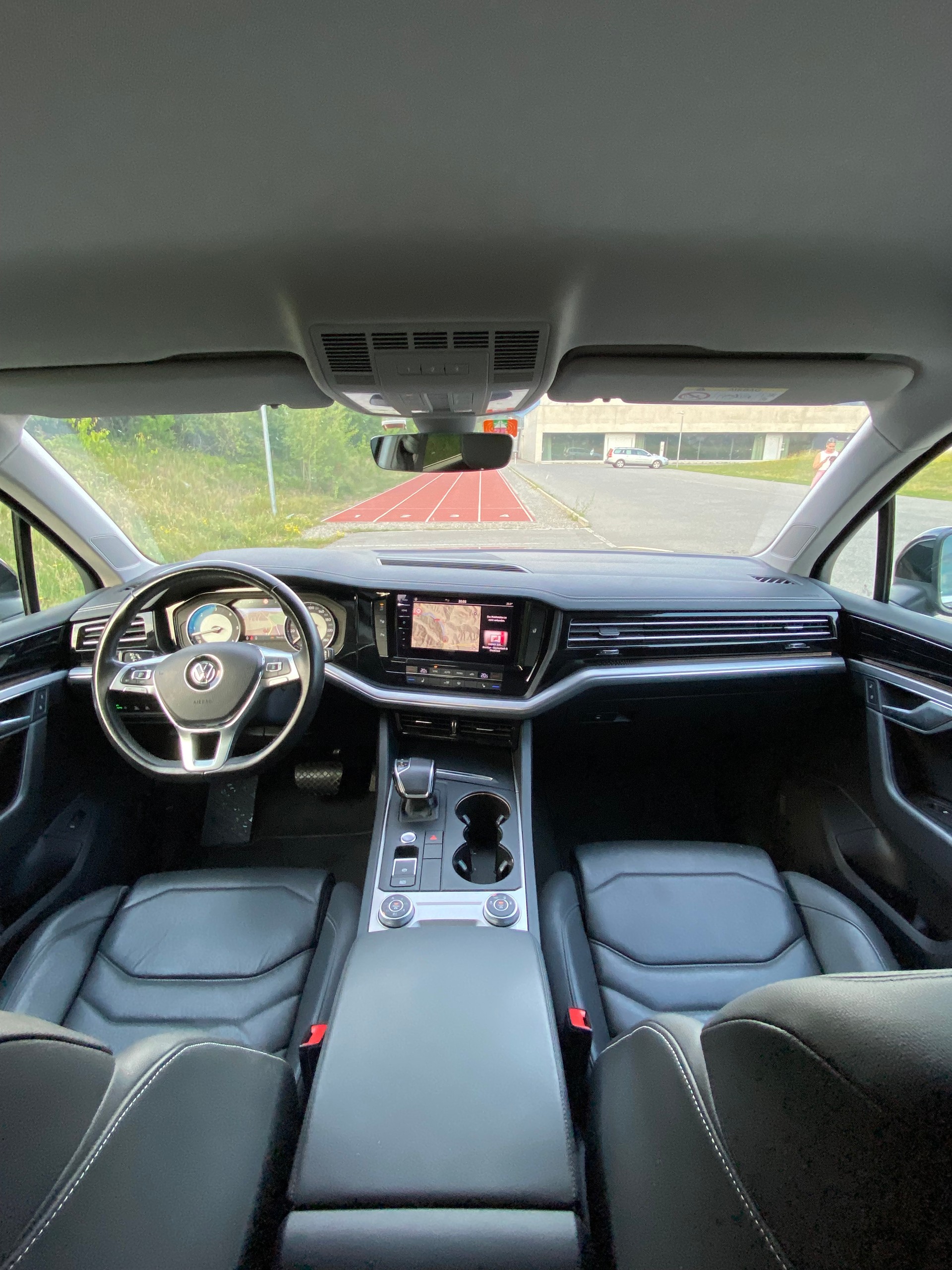 VW 3.0 V6 TDI 286 Atmosphere-image-3