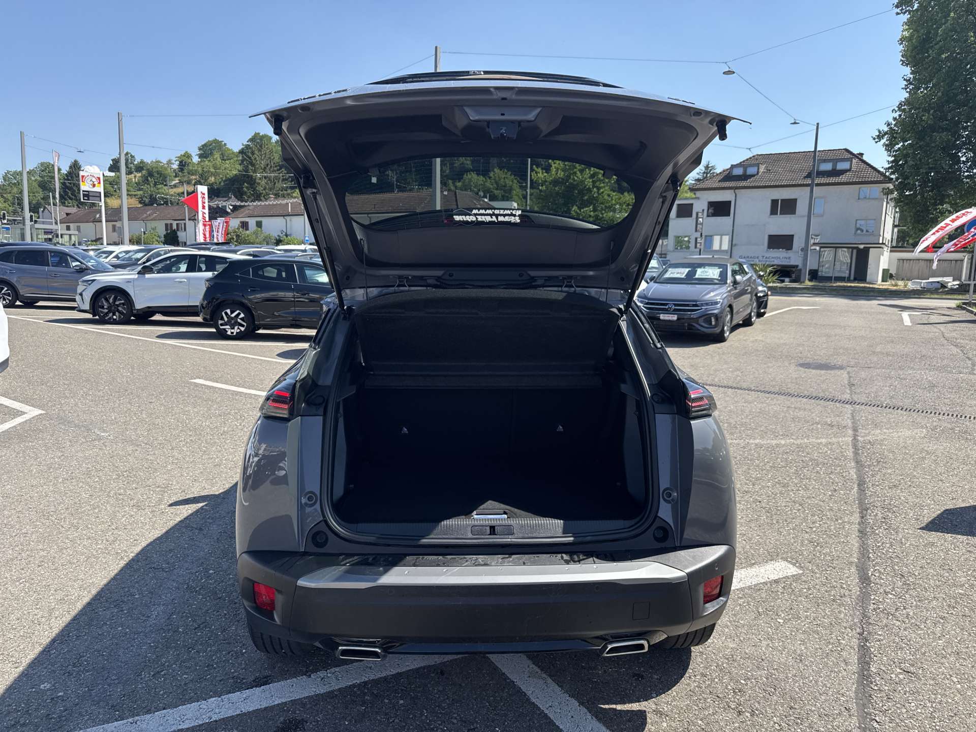 PEUGEOT 2008 1.2 PureTech GT Automat-image-7