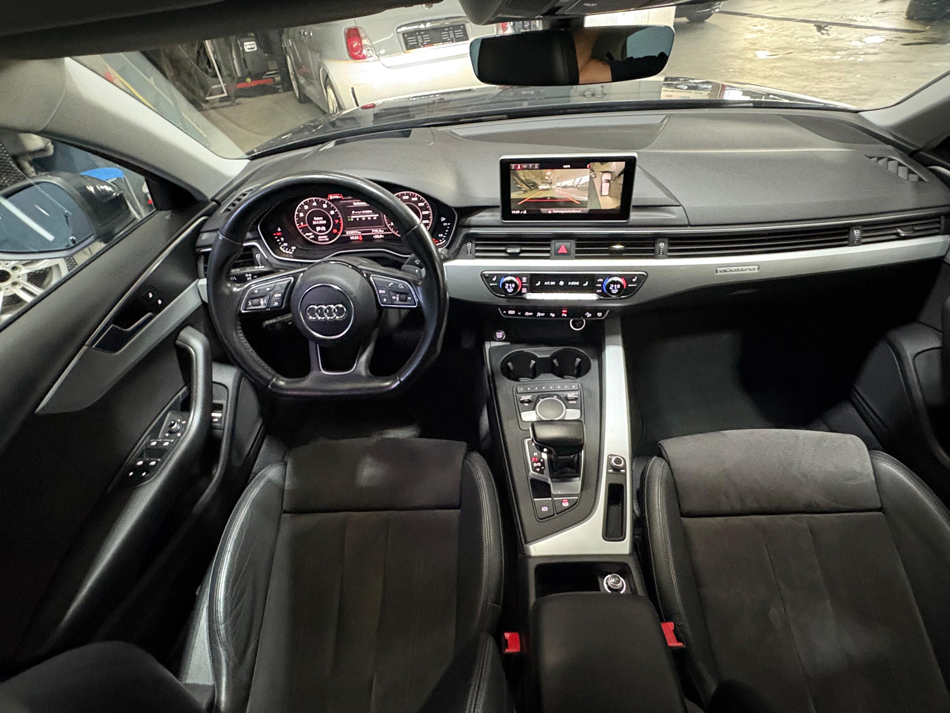 AUDI A4 allroad 2.0 TFSI quattro S-tronic-image-8