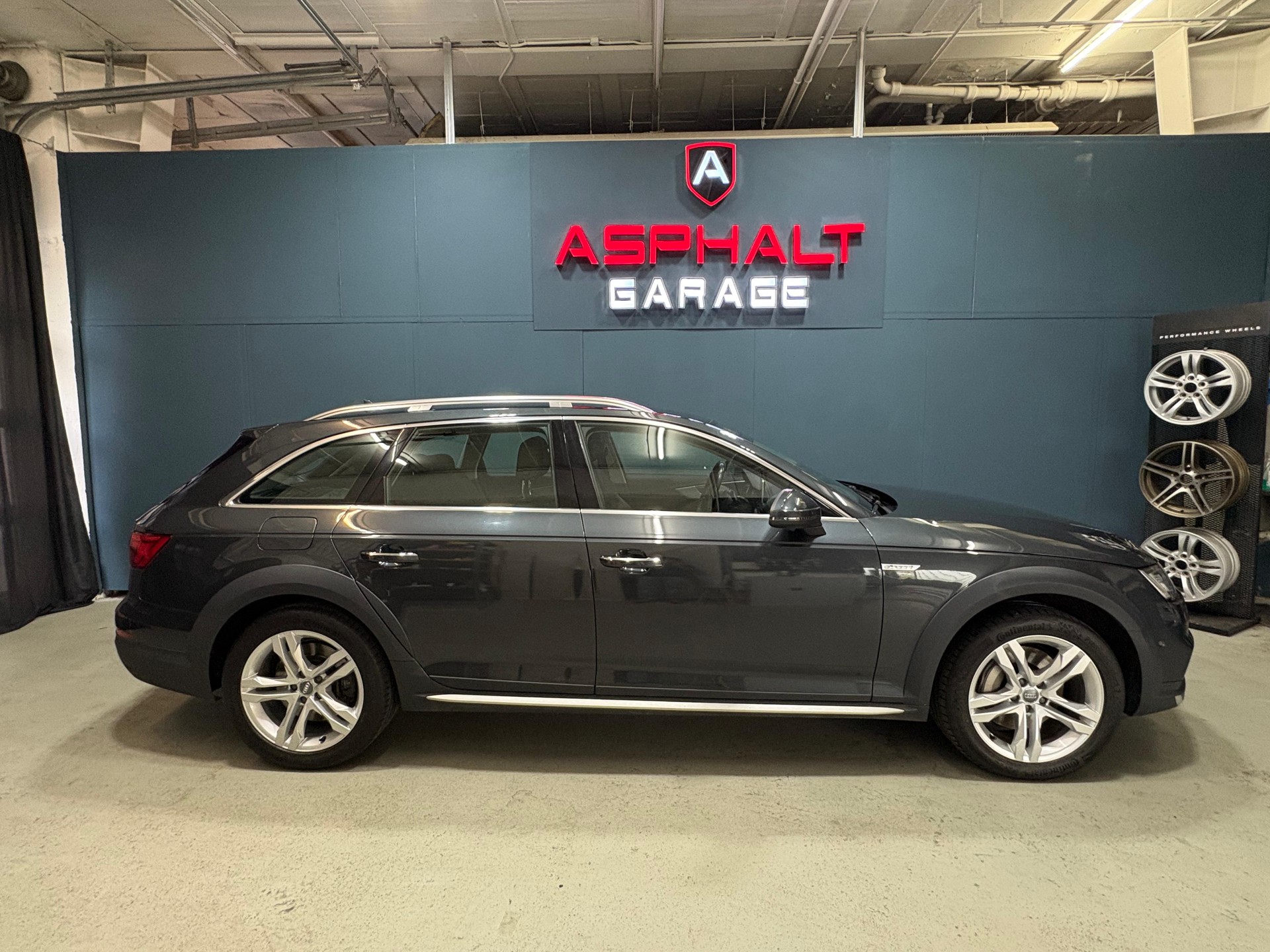 AUDI A4 allroad 2.0 TFSI quattro S-tronic-image-4
