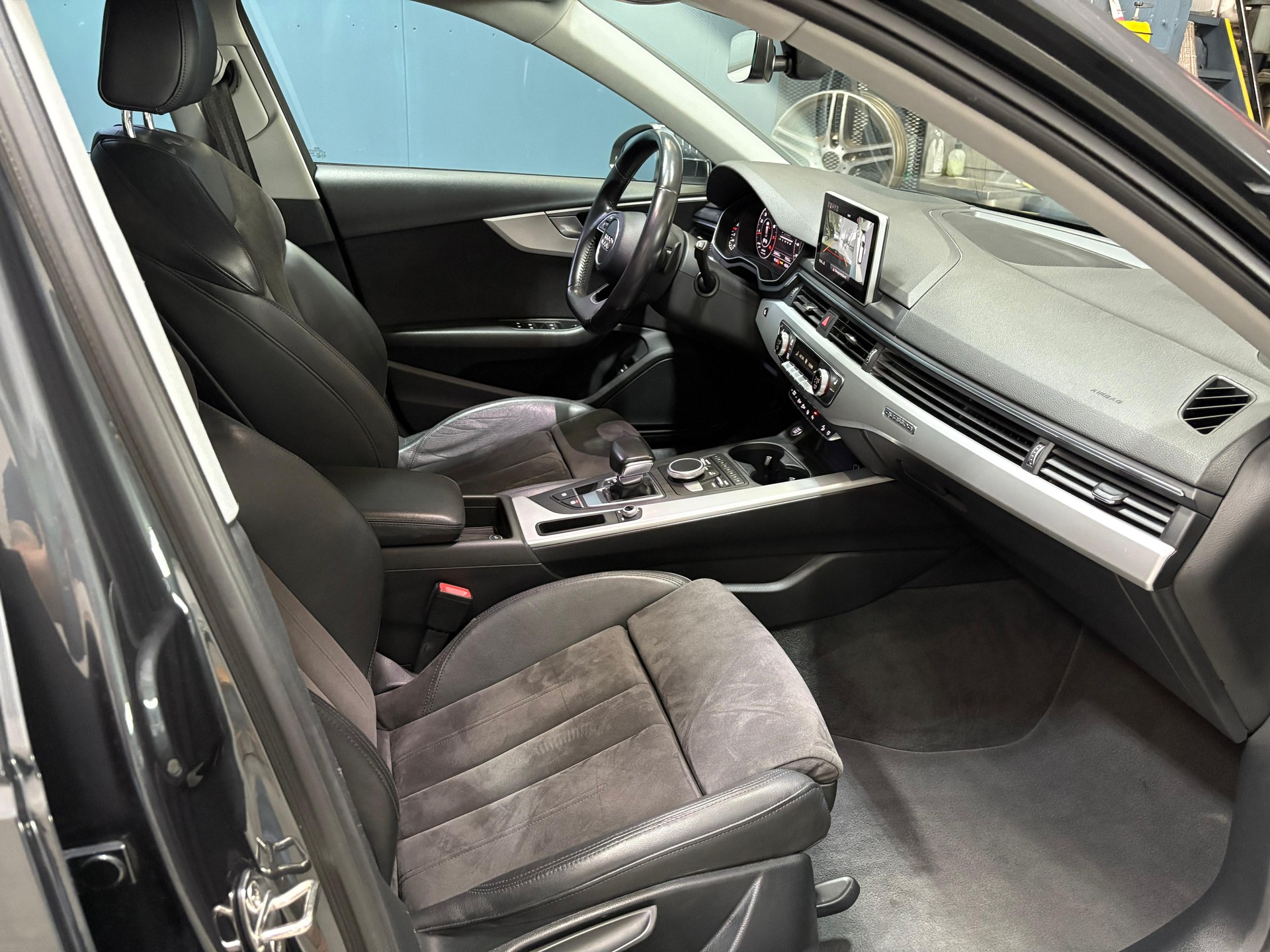 AUDI A4 allroad 2.0 TFSI quattro S-tronic-image-14