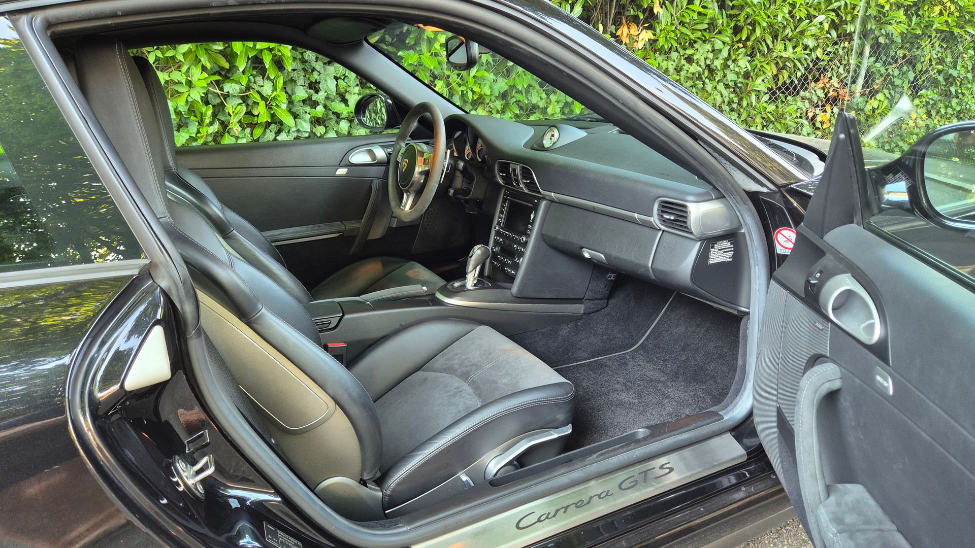 PORSCHE 3.8 Carrera GTS PDK-image-3